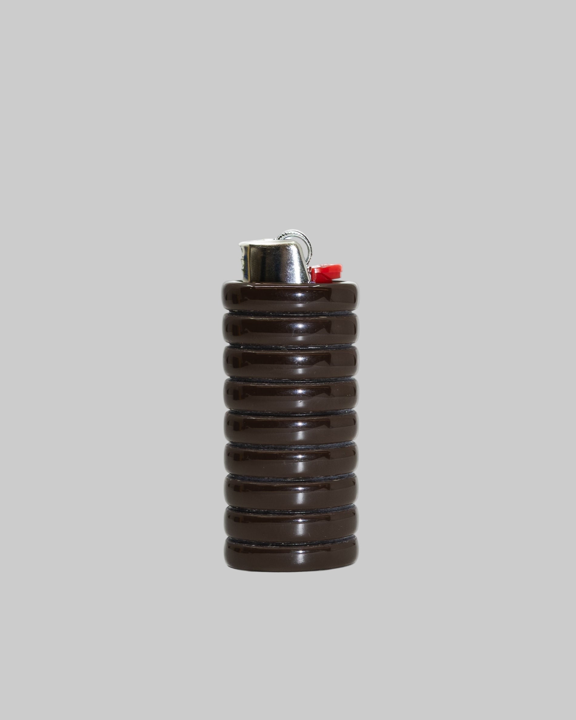 Gio Resin Lighter Holder — close-up of dark resin texture