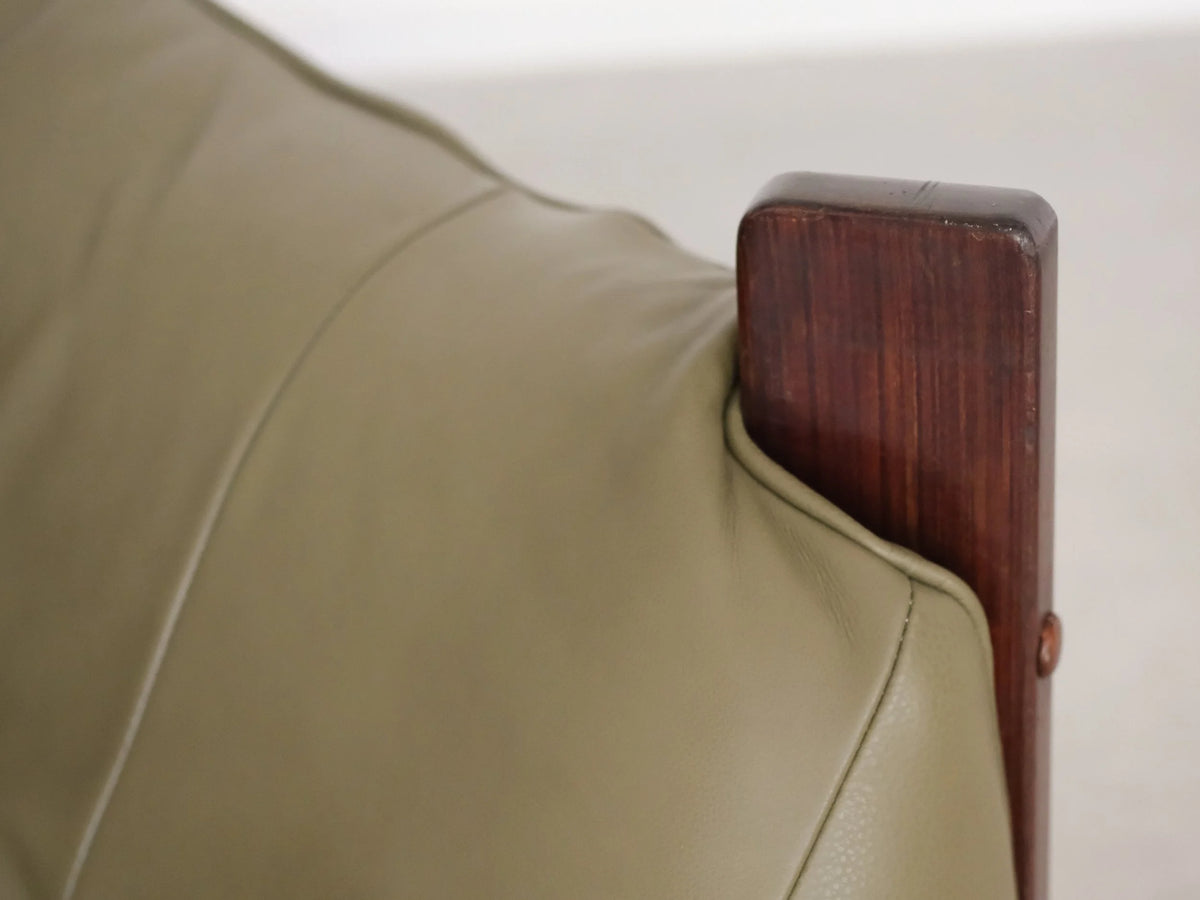 Lounge Chair by Percival Lafer for Lafer MP — close-up
