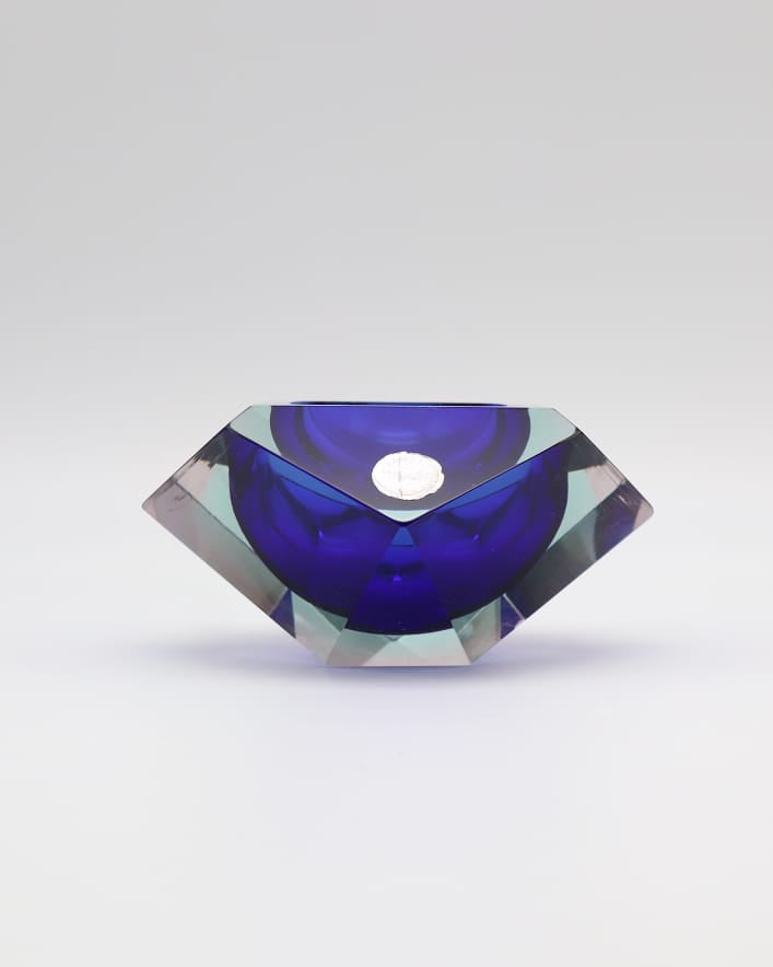 Mid-Century Faceted Murano Sommerso Glass Bowl by Flavio Poli for Seguso, 1960s — detail view