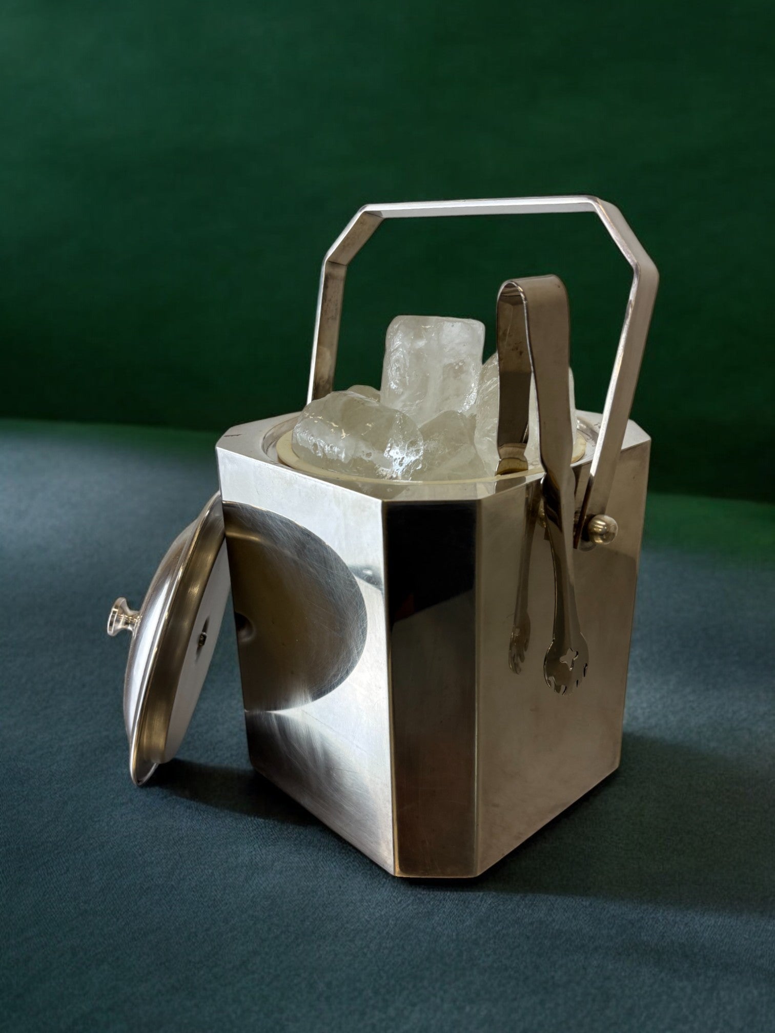 Romeo Rega Chromed Ice Bucket with tongs, Italy, 1970's — detail view
