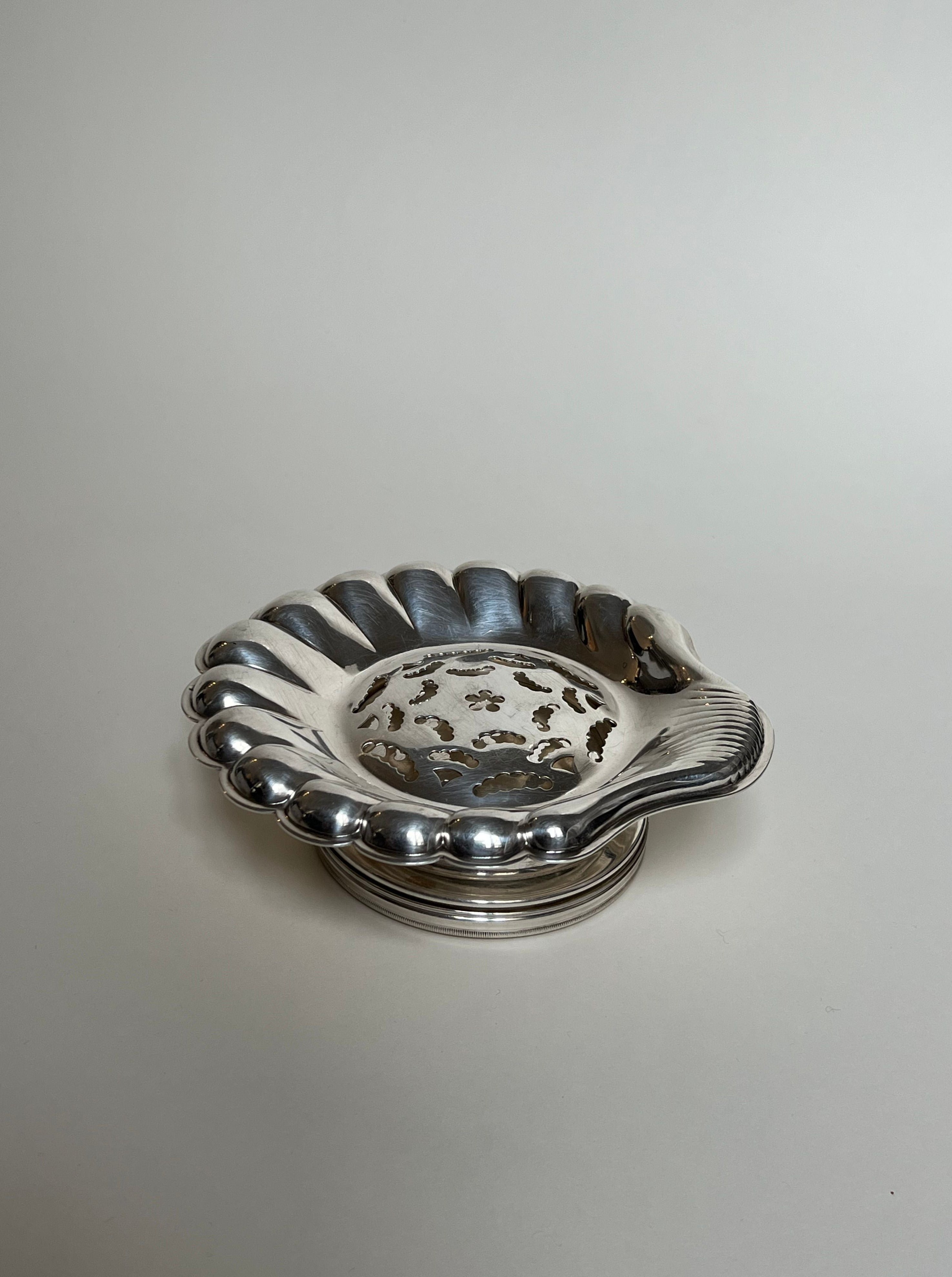 Vintage Shell Shaped Butter Curler