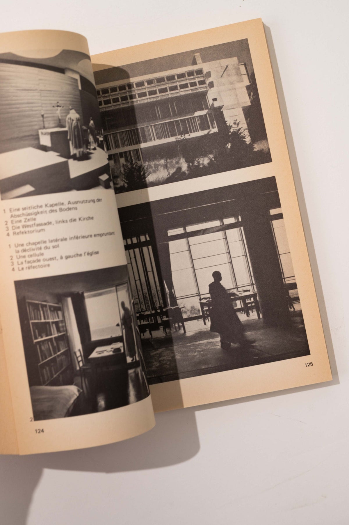 Le Corbusier Studio Paperback, 1979 Architecture and Interiors Book — alternate view