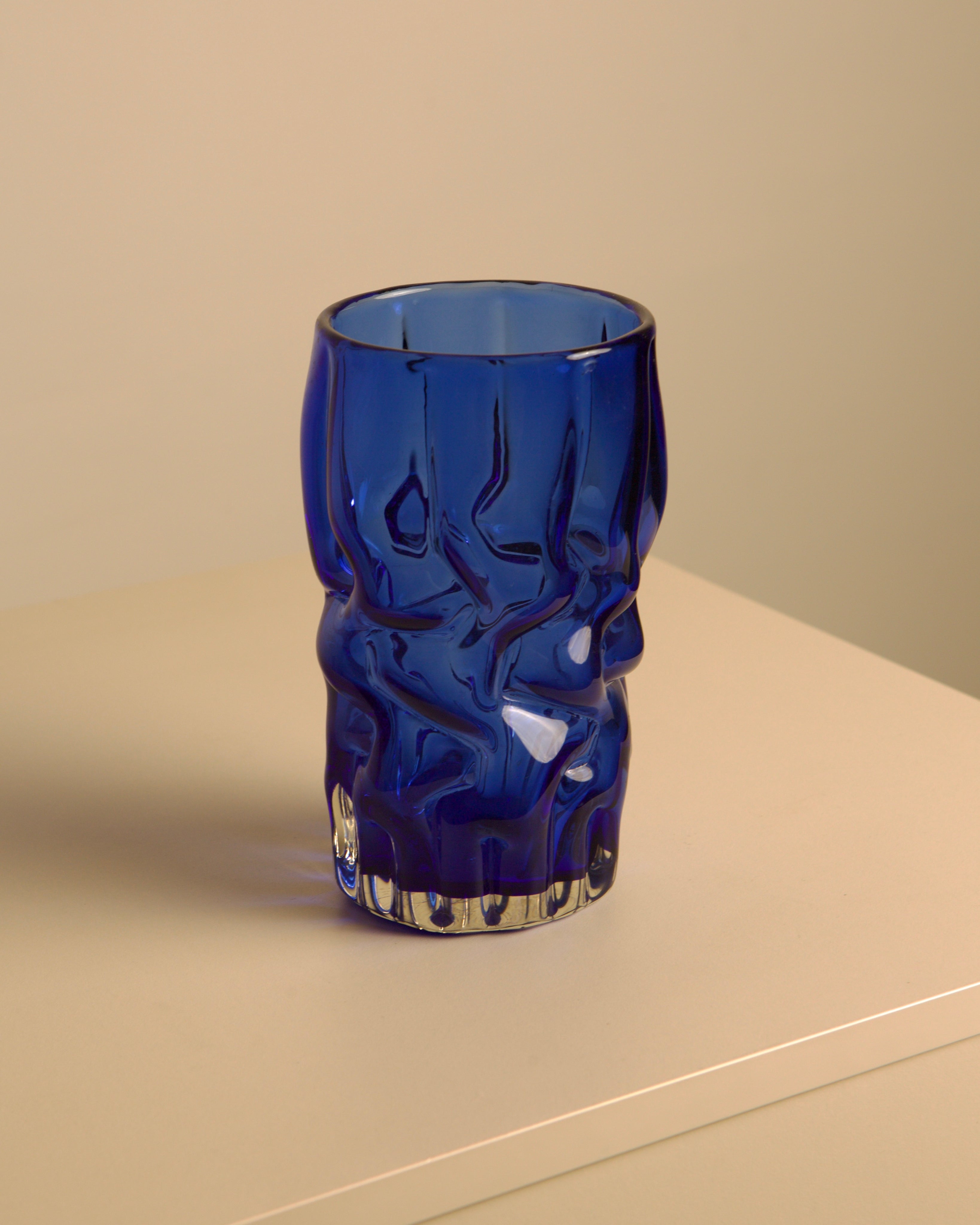 Blue "Organic" Murano glass vase from the 80s — side angle
