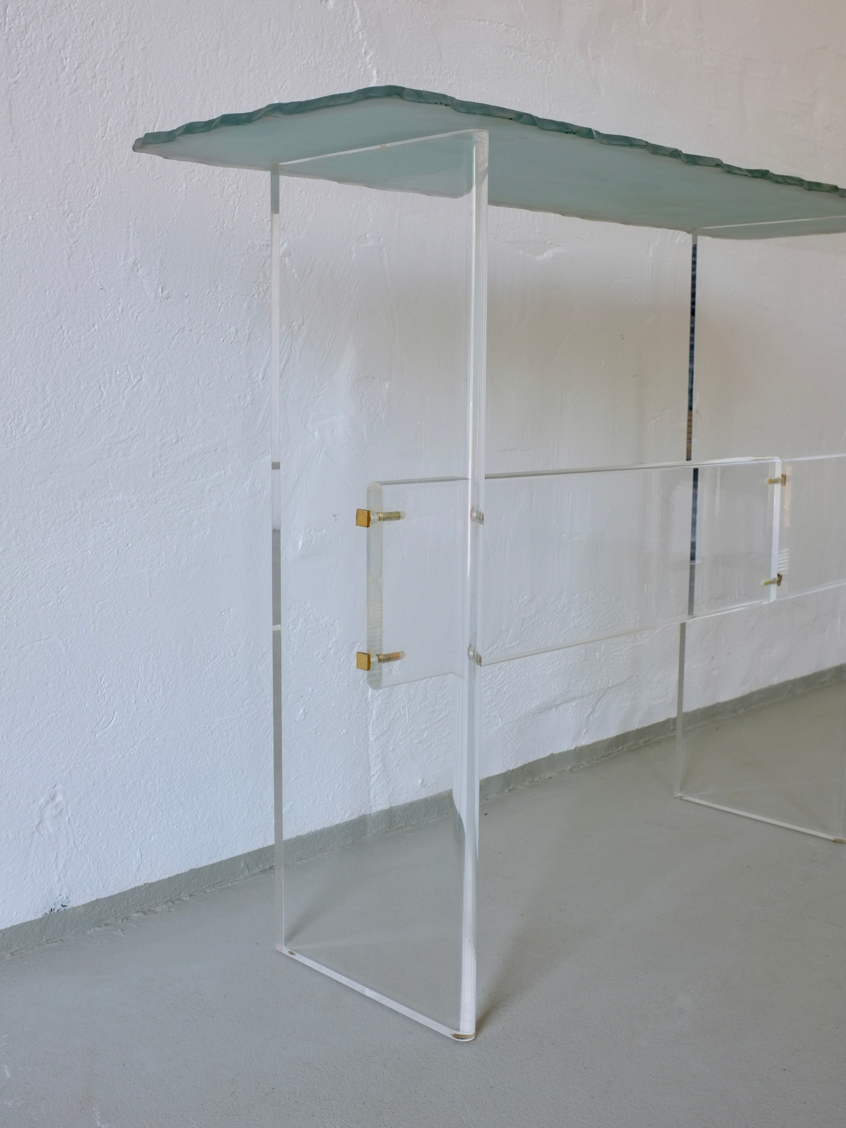 Table Console en Verre Sculptural et Lucite, Italie, Années 1980