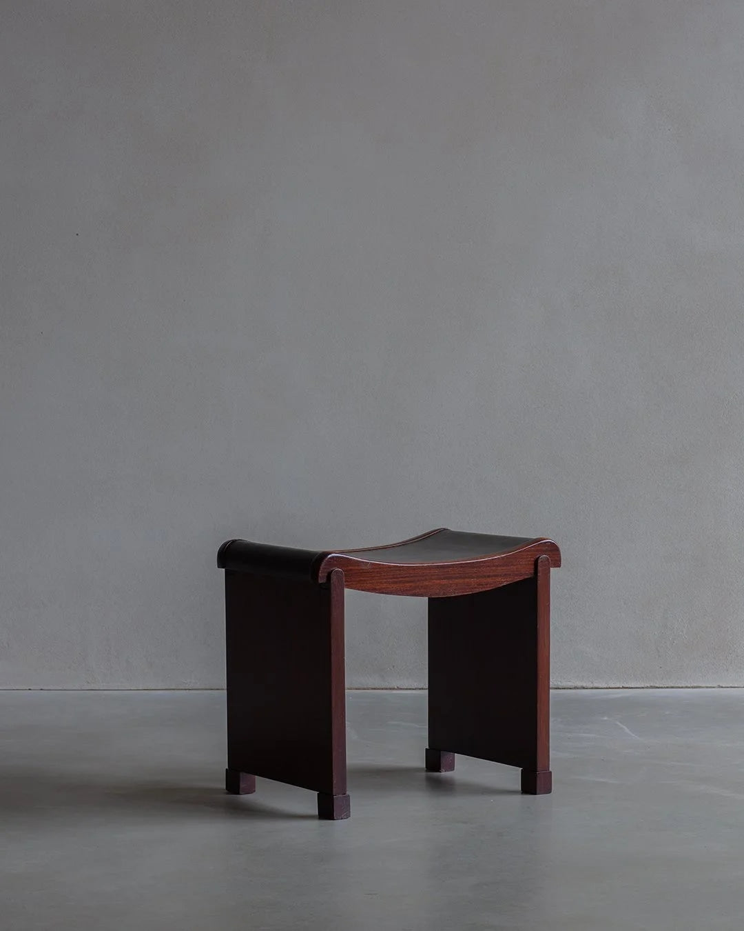 Pierre Chareau - Curule / Model No. MT 1015 Stool