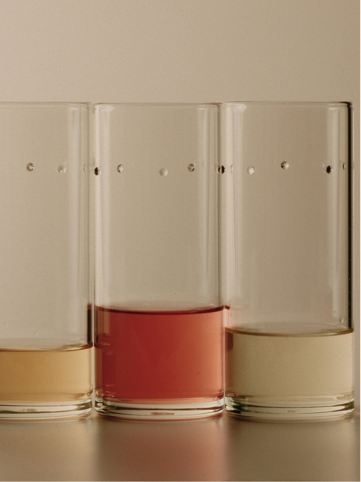 Venezia Collins Glass Set — lifestyle setting