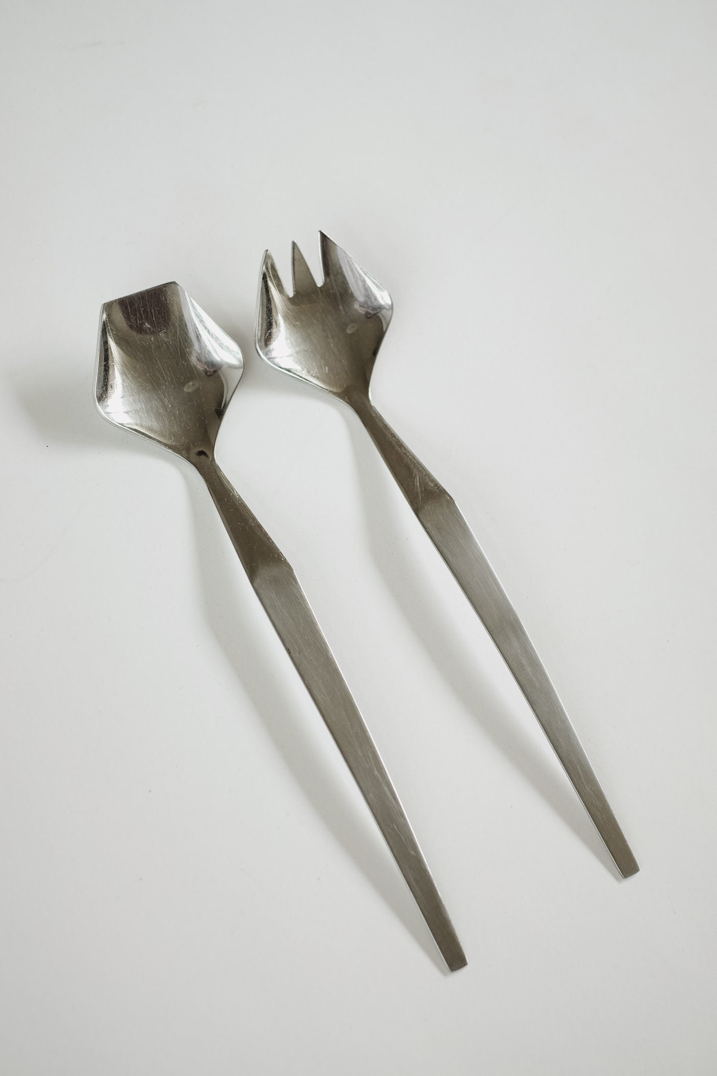 Geometric Modern Salad Servers — detail view