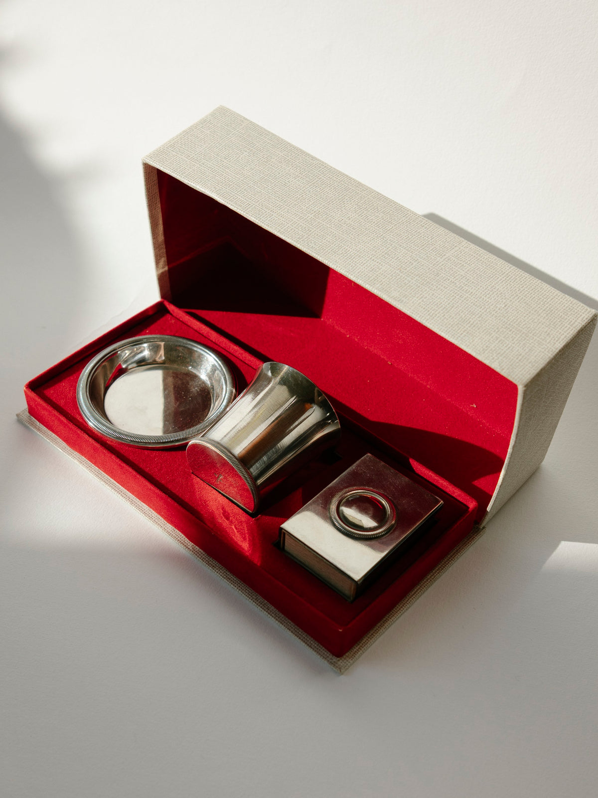Ravinet d’Enfert Art Deco Smoking Set in Original Box | France - c. 1950s — close-up
