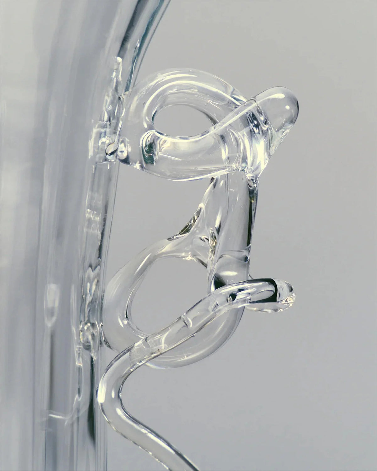 Vine Vase XL no.1 — side angle