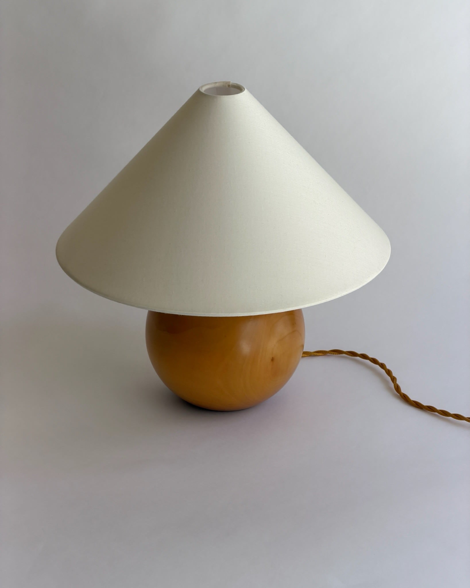 Vintage wooden table lamp  — close-up