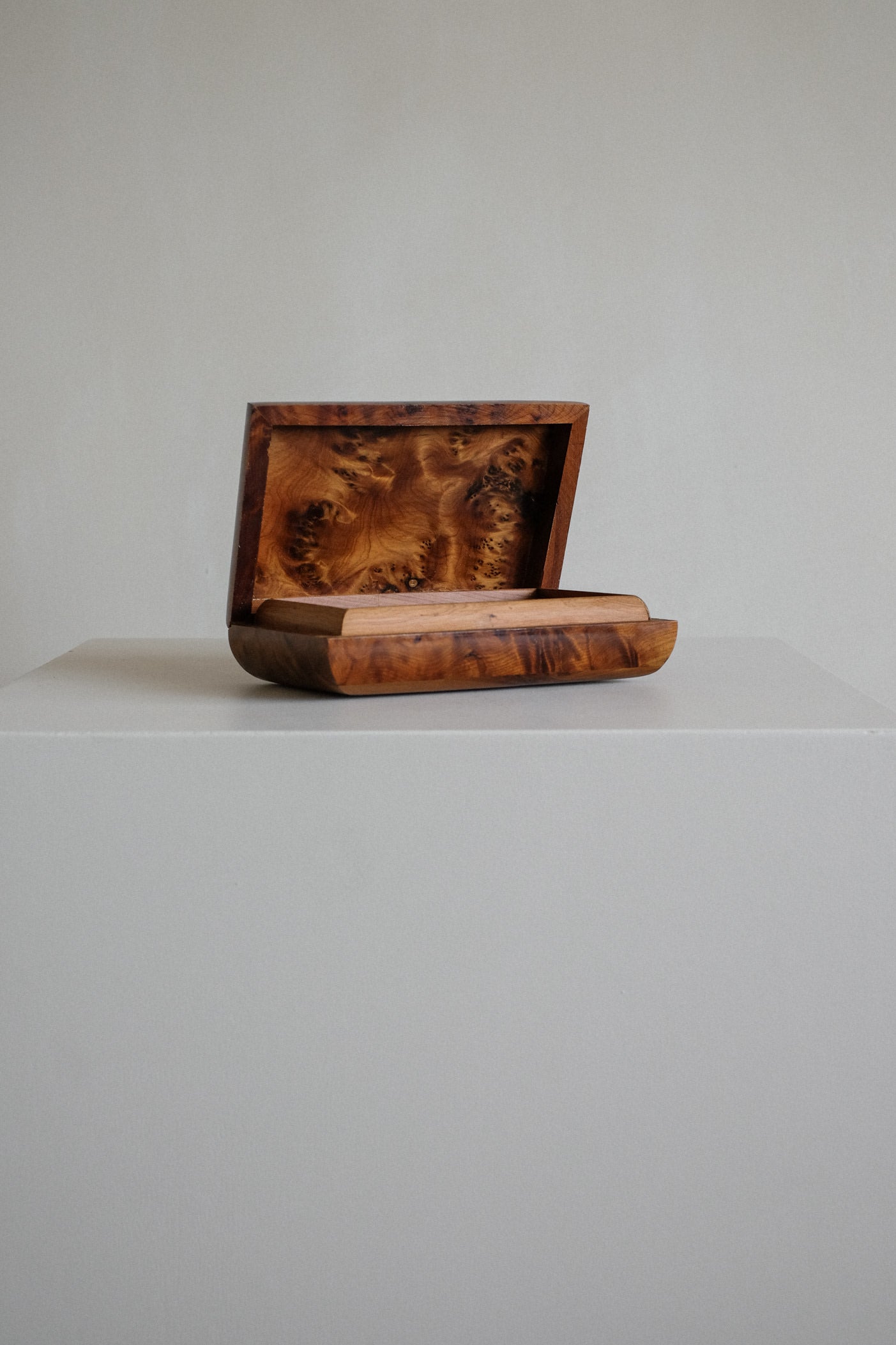 Jewellery Box, Thuya Wood — detail view
