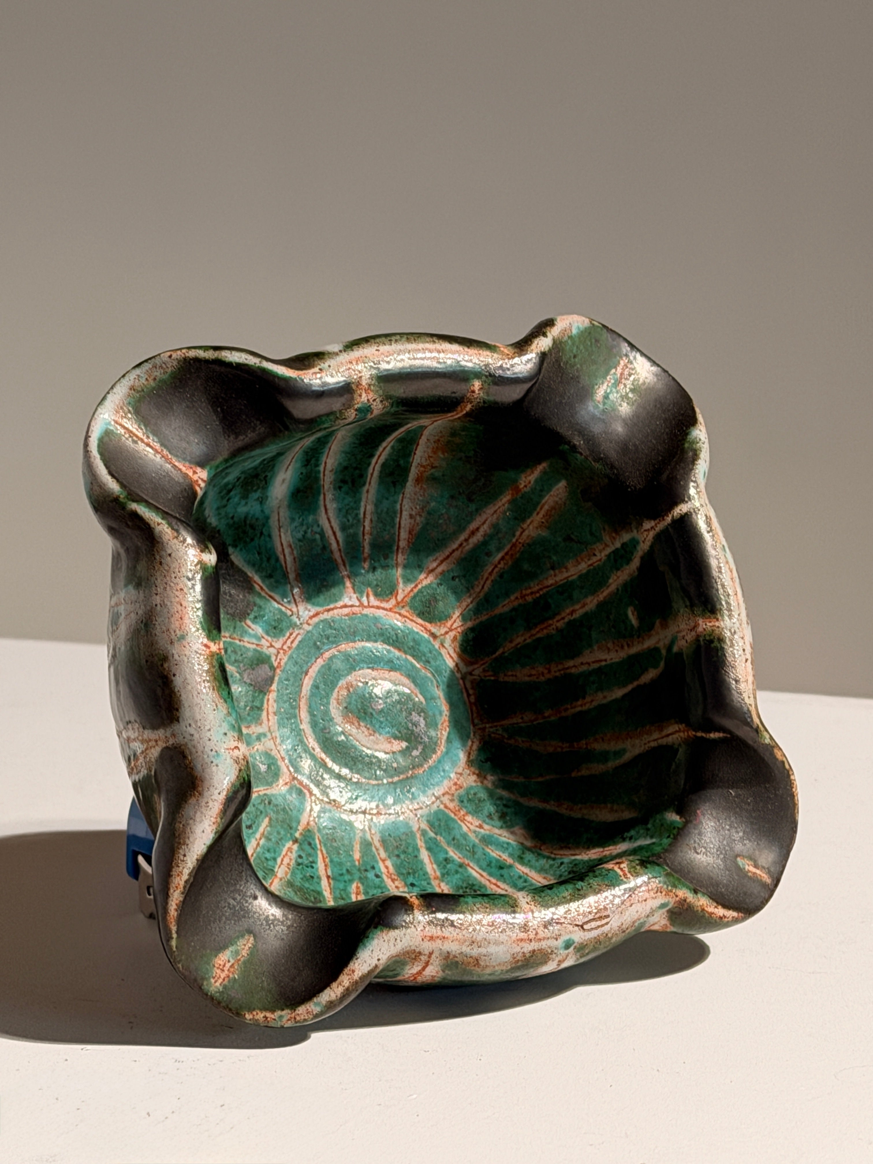 Ceramic vide-poche by Robert Picault, Vallauris, circa 1950 by Figuresdesign | The Oblist