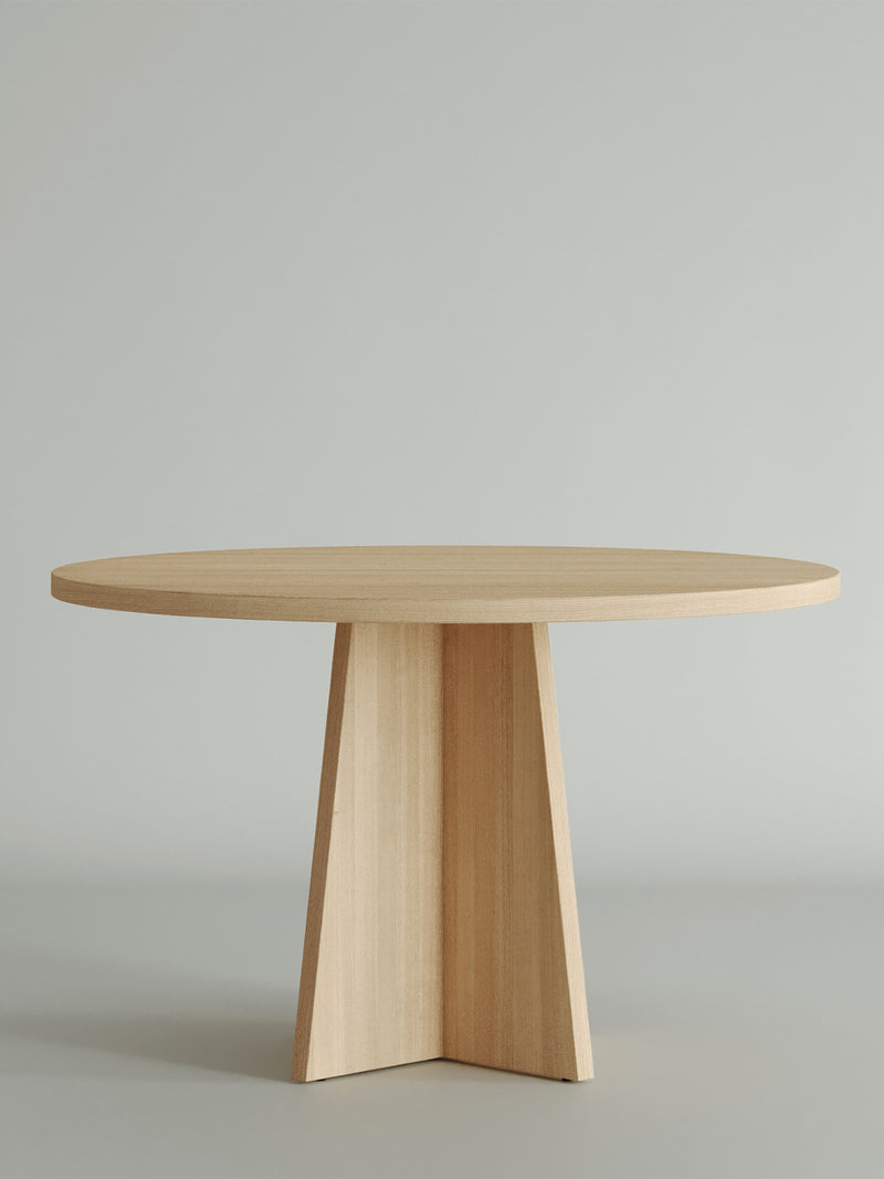 Round Table - Bündner RDN by Joana Vilaca Studio | The Oblist