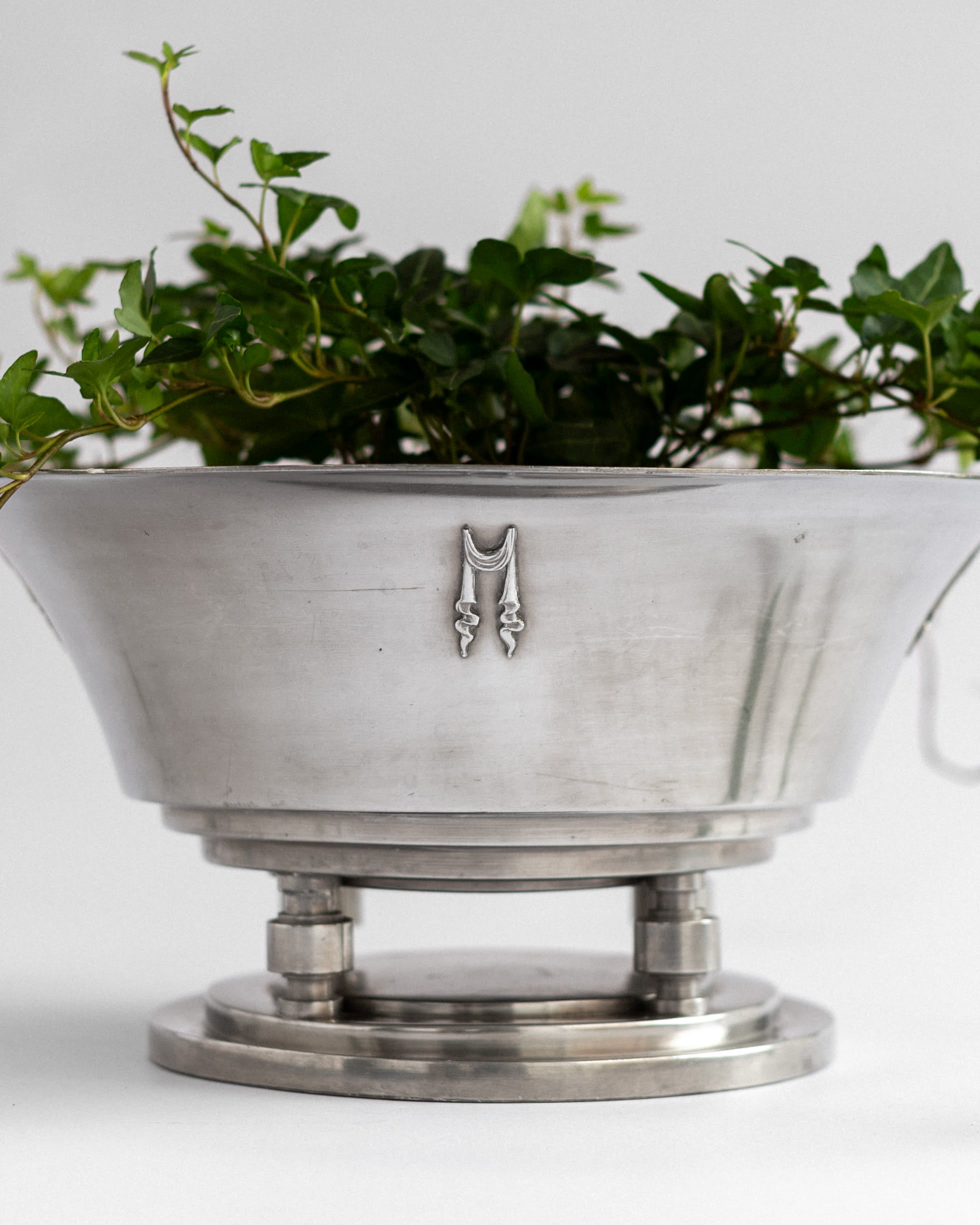 Pewter Centerpiece Bowl on Foot, Art Deco, Sweden, 1930s — detail view
