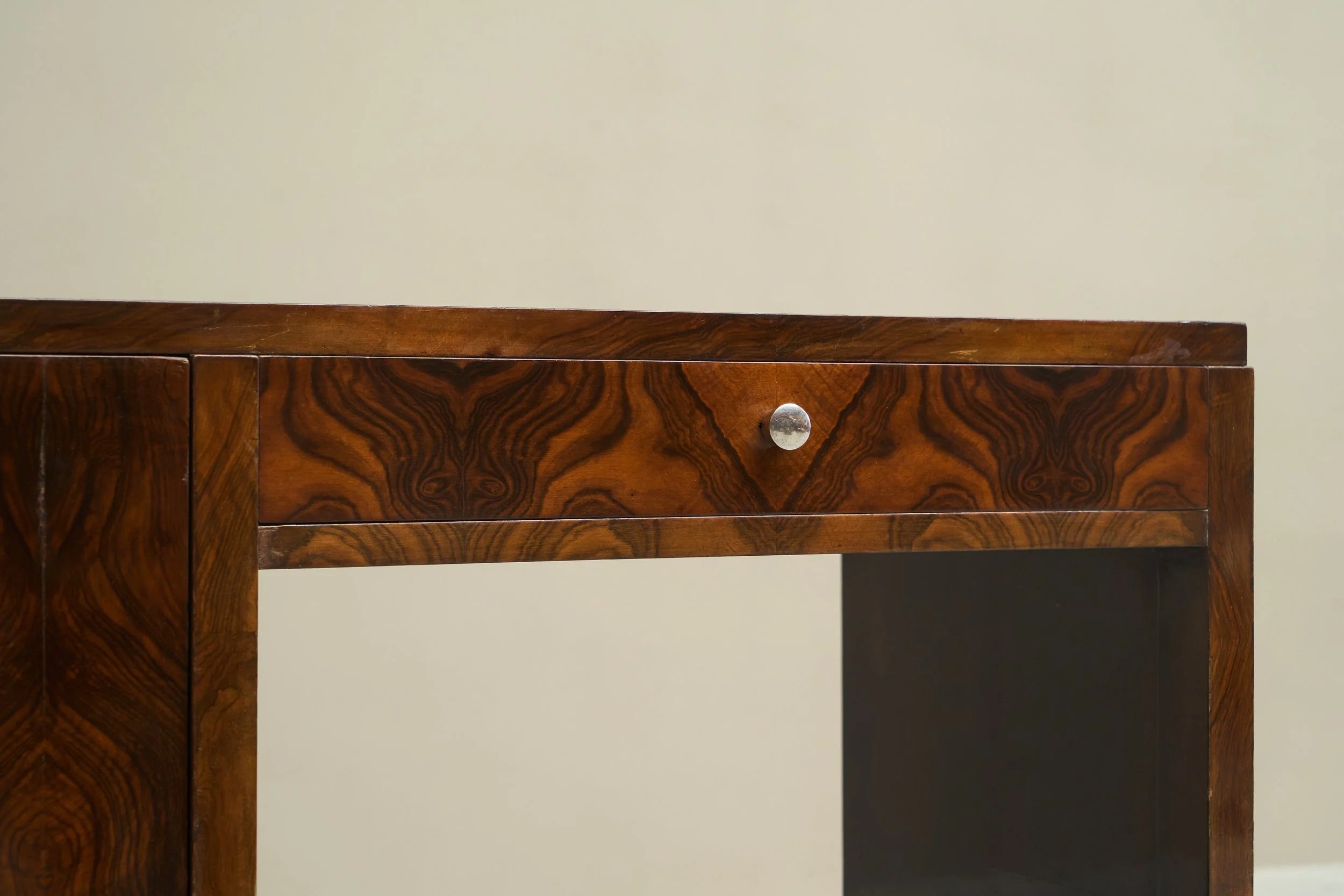 Art Deco Desk in Bookmatched Walnut Veneer 1930s — detail view