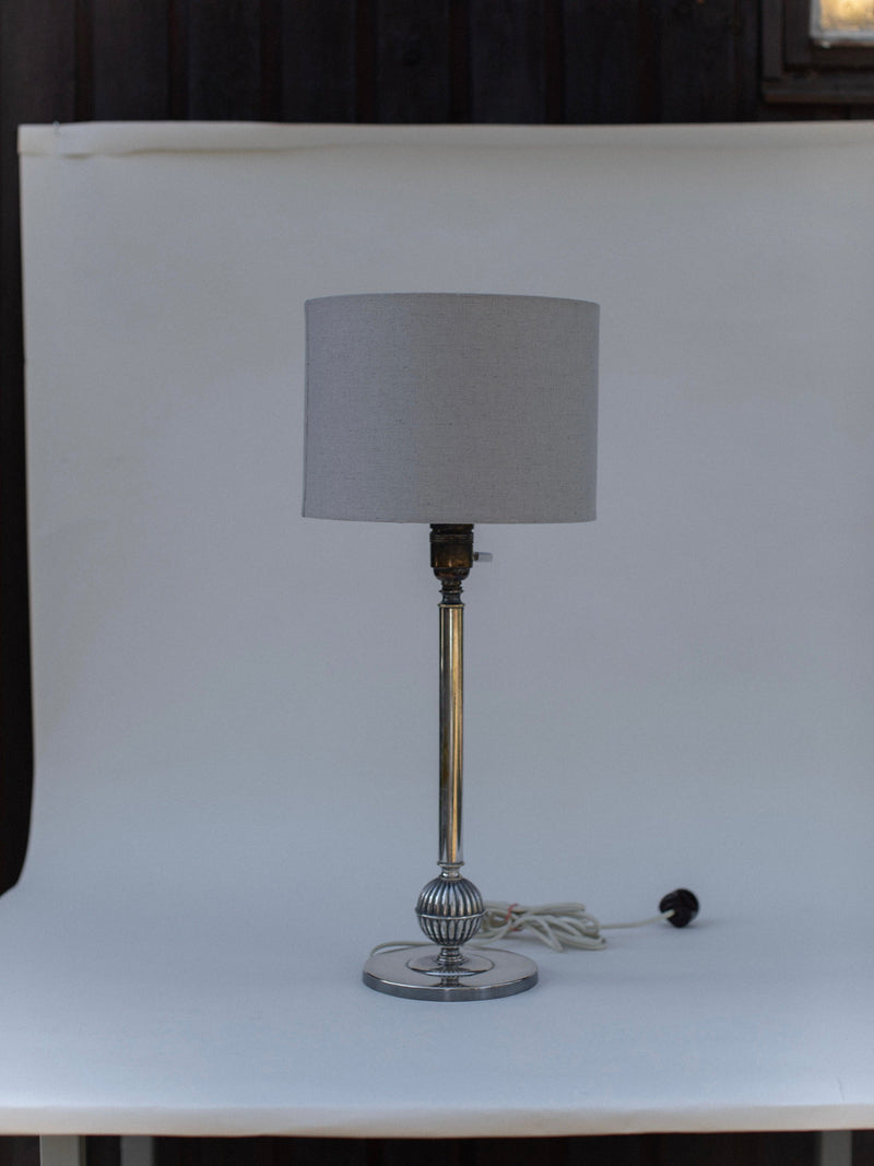 1920s Swedish Grace table lamp with chrome base and gray shade