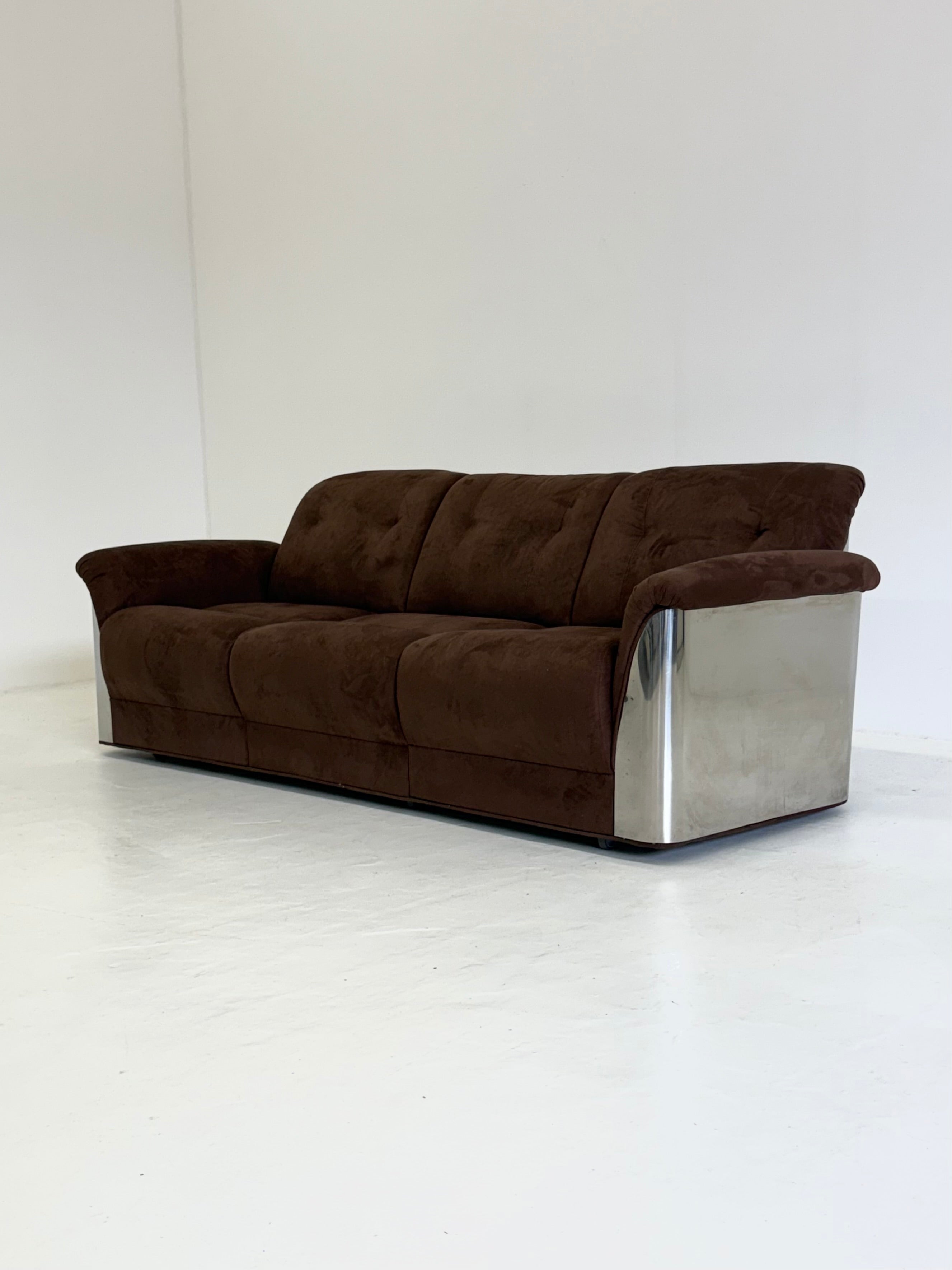 Gian Pietro Arosio Space Age 3-seater sofa — lifestyle setting