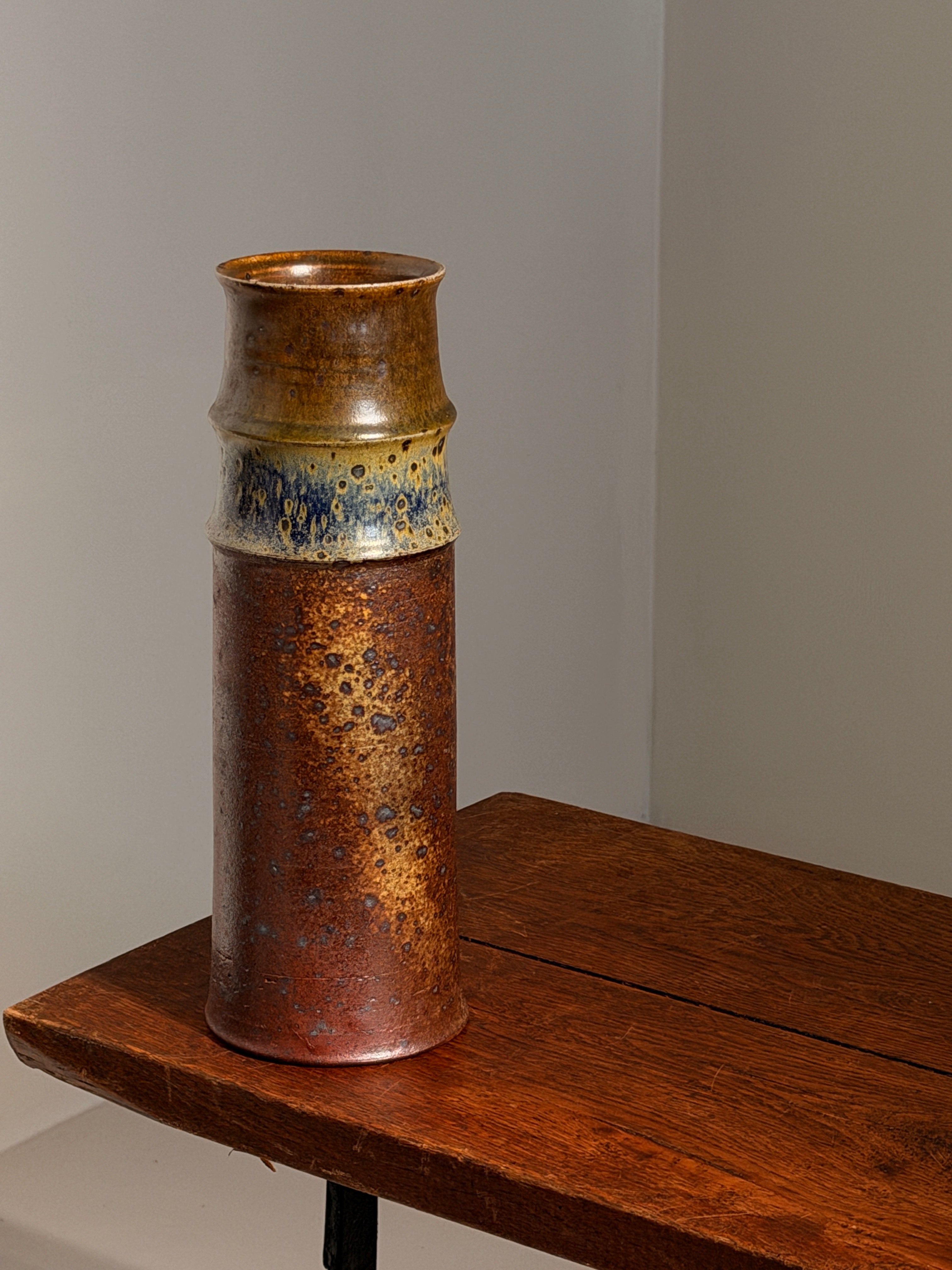 Stoneware cylindrical vase by Jacqueline Paul-Dauphin, La Borne, circa 1970 — detail view