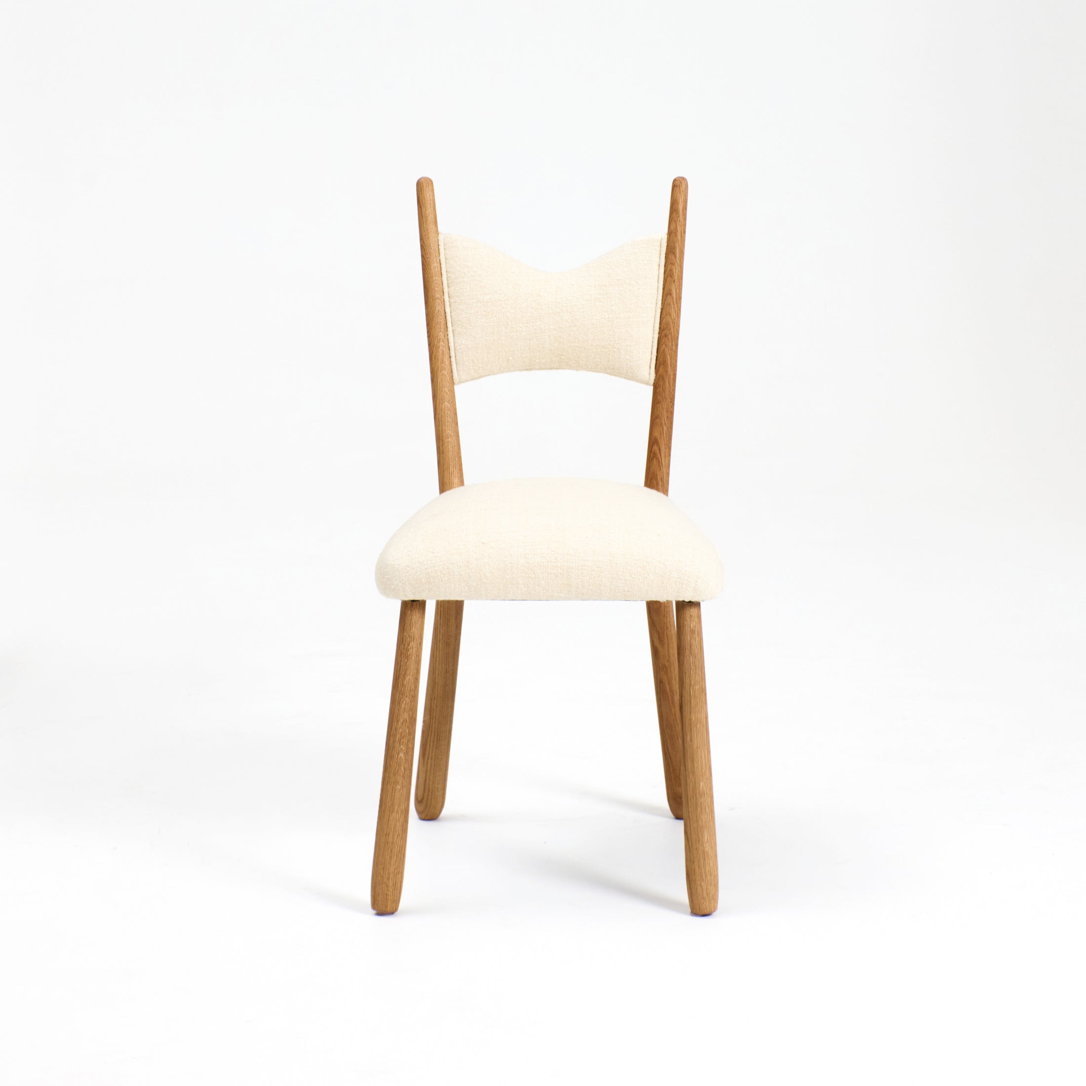 Perícia Dining chair — lifestyle setting