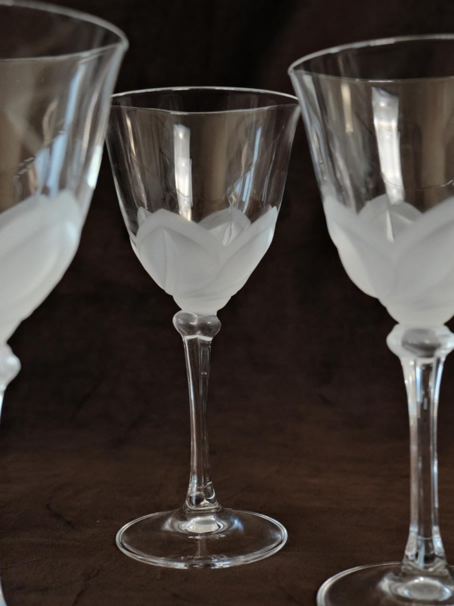 Glass and Crystal Wine Glasses - Set of 4 — side angle