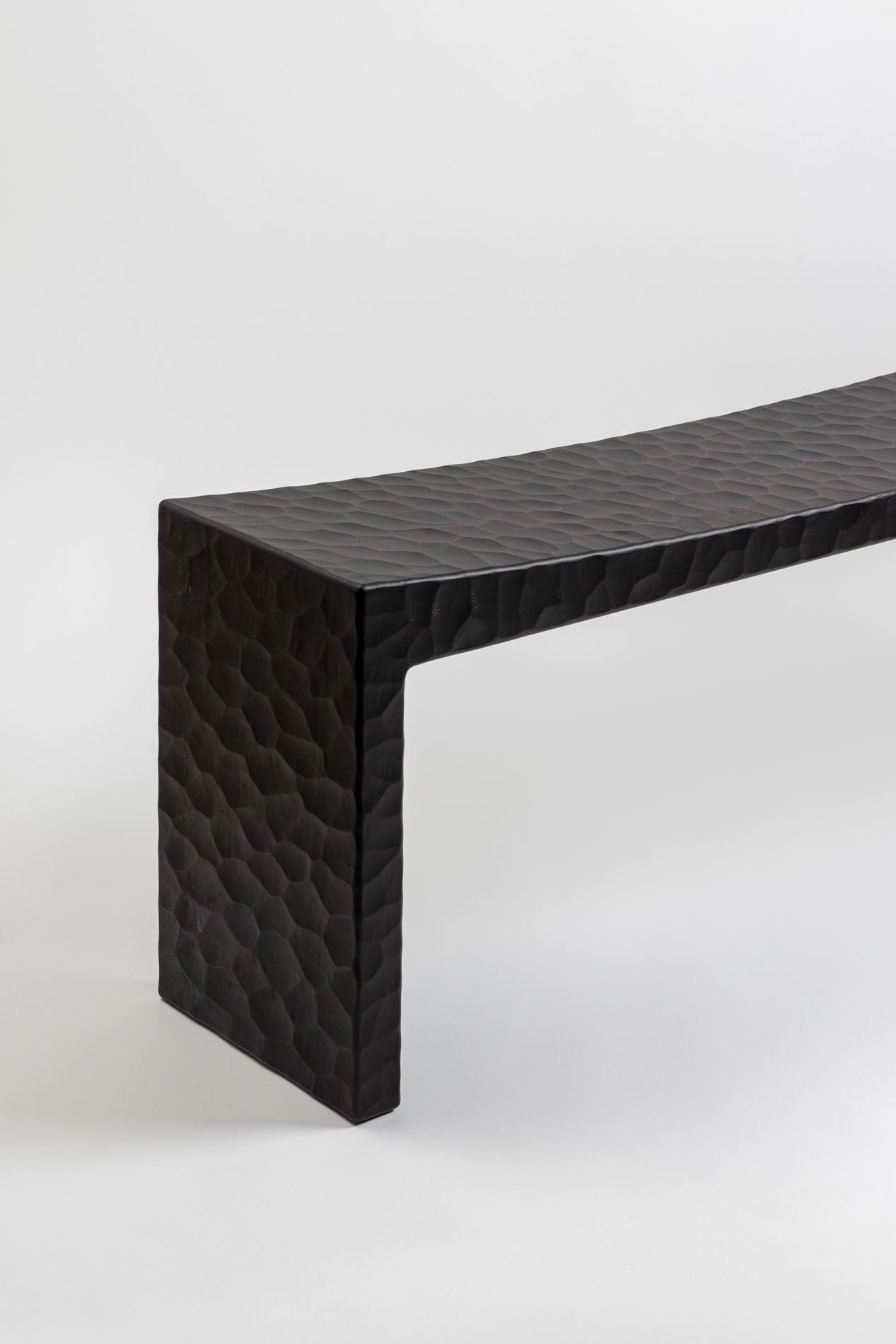 'Basilio' Bench - Giuseppe Rivadossi — in context