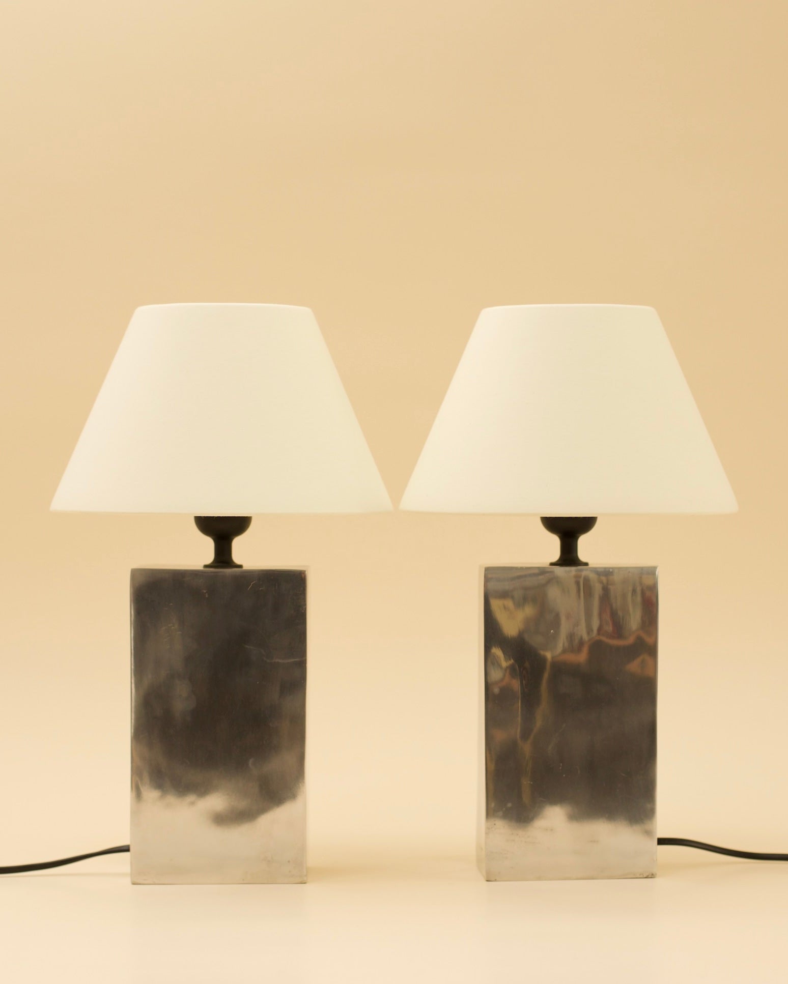 LAZSLO Pair of Table Lamps by SÒLER | The Oblist — polished metal, white shade