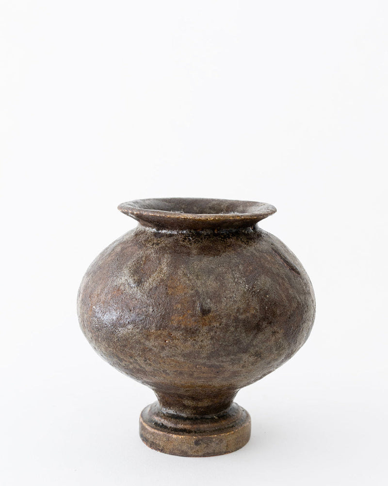 Stamnos Bufalo Vase — detail view