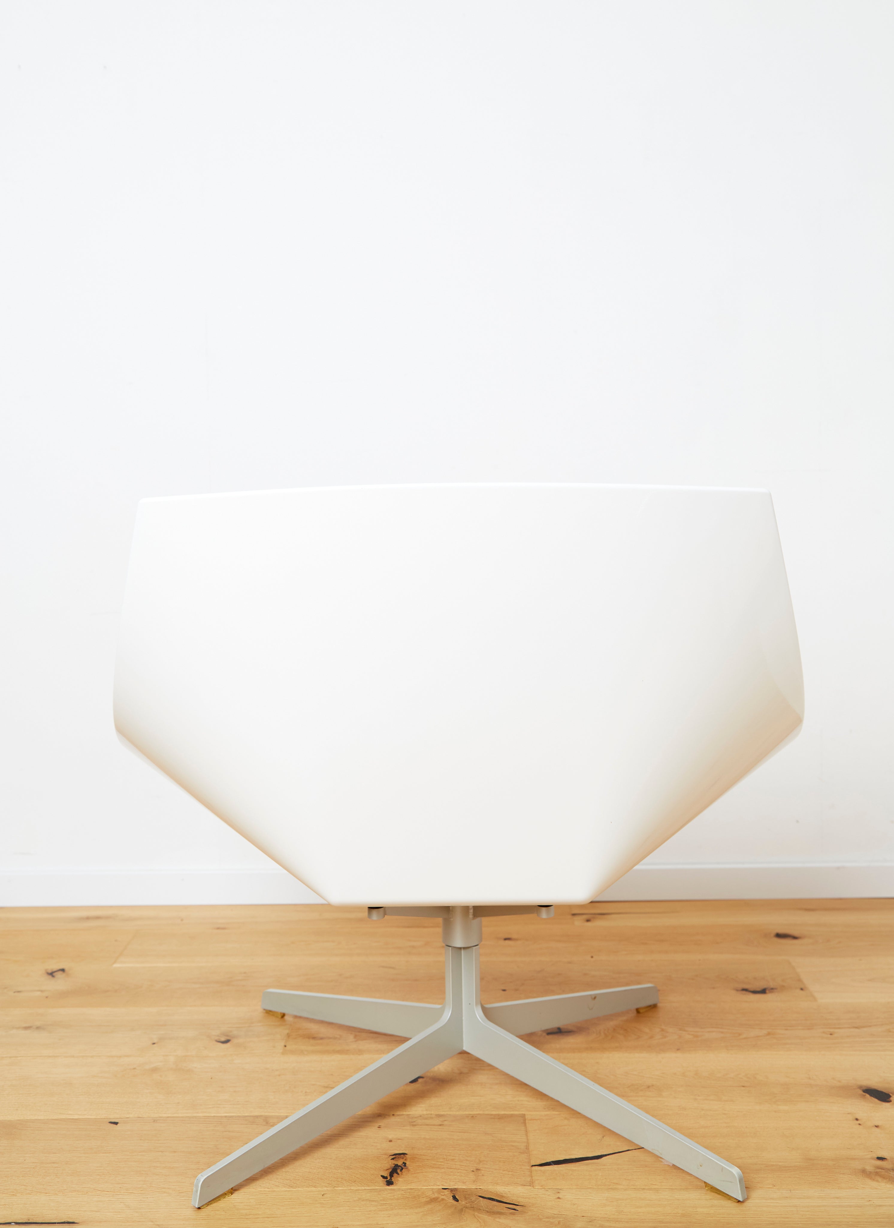 Jehs+Laub JL11 Space Lounge Chair for Fritz Hansen — top view of white molded seat