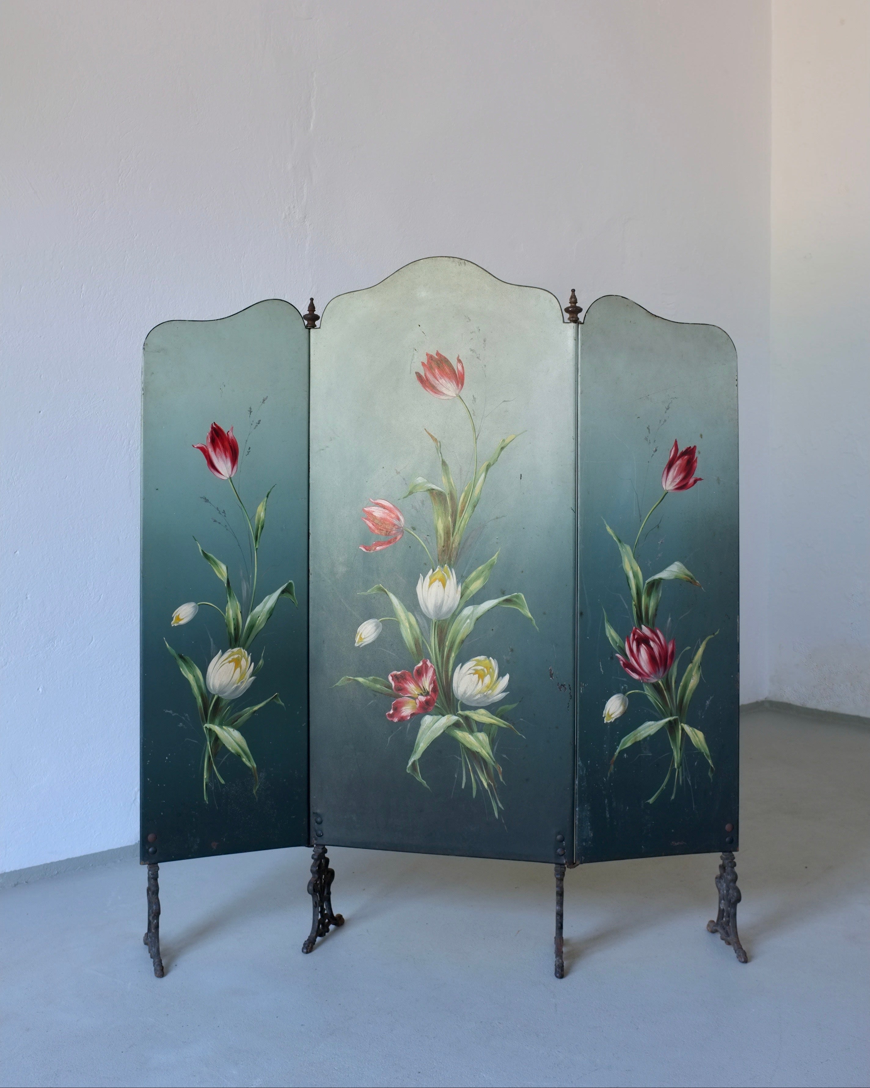 Paravent Art Nouveau peint à la main, années 1920