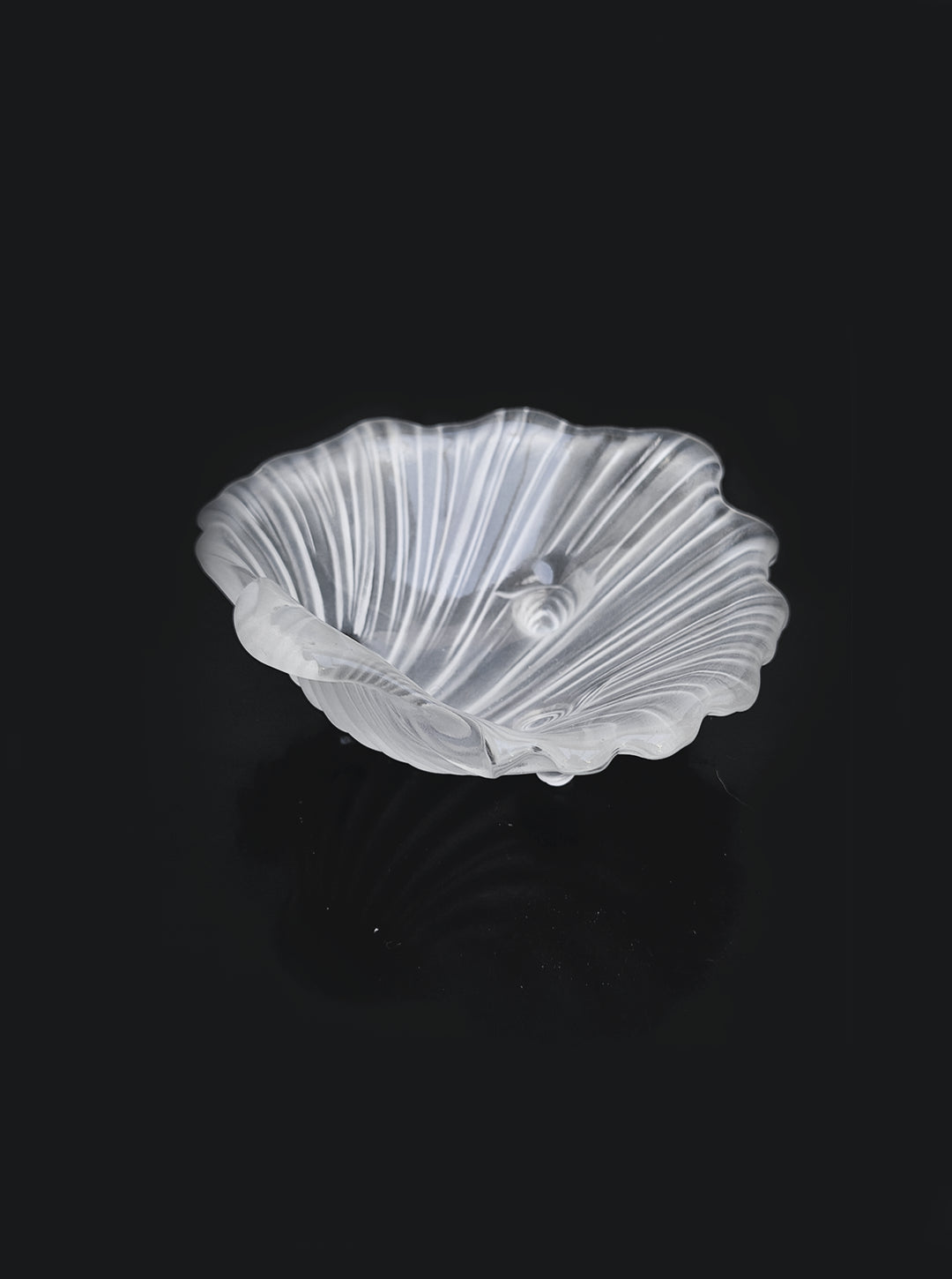 Shell Glass Box Vide Poche — lifestyle setting