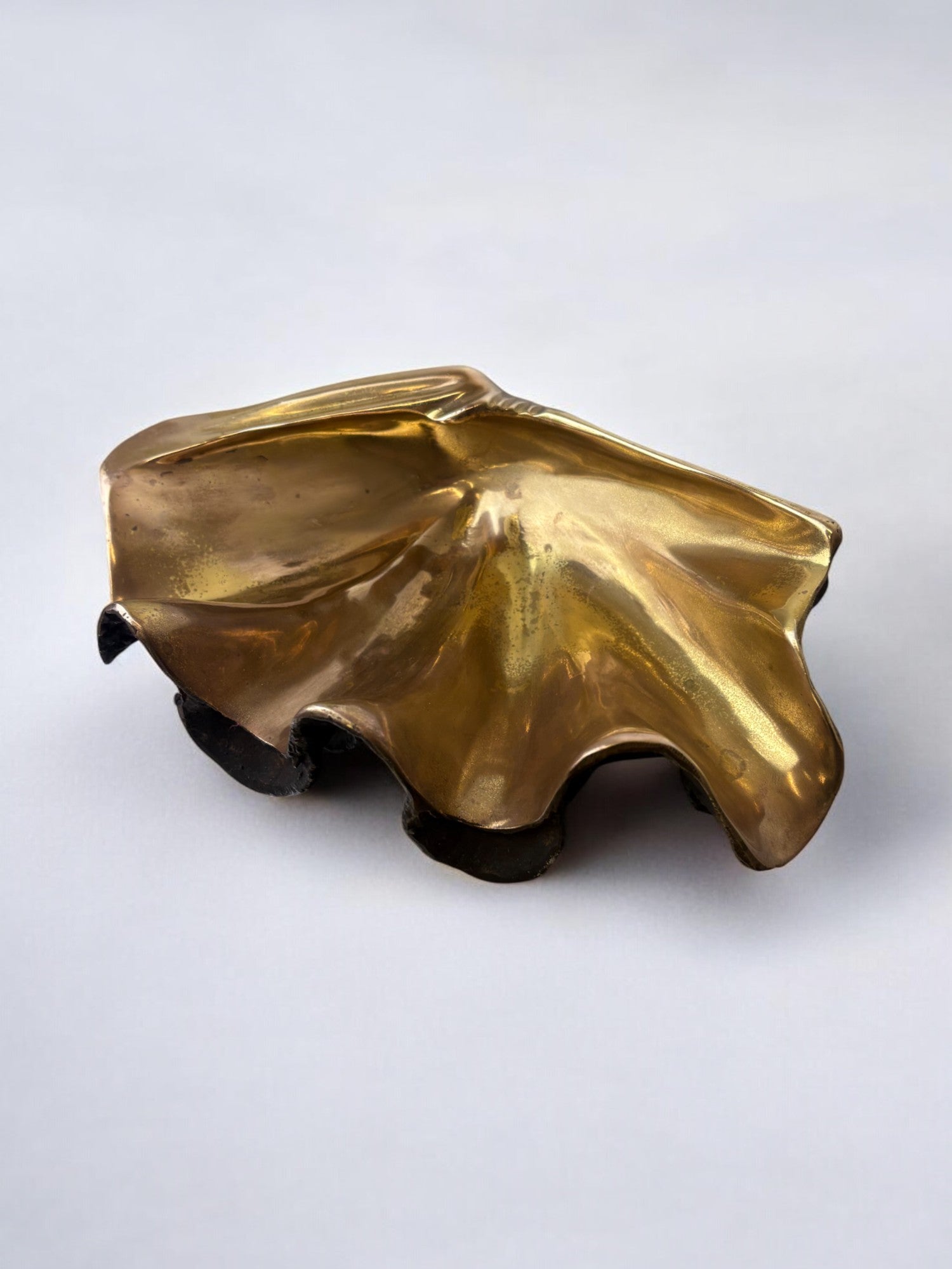 Shell Tray in Bronze, Italy, 1970s — top view highlighting organic shape and finish