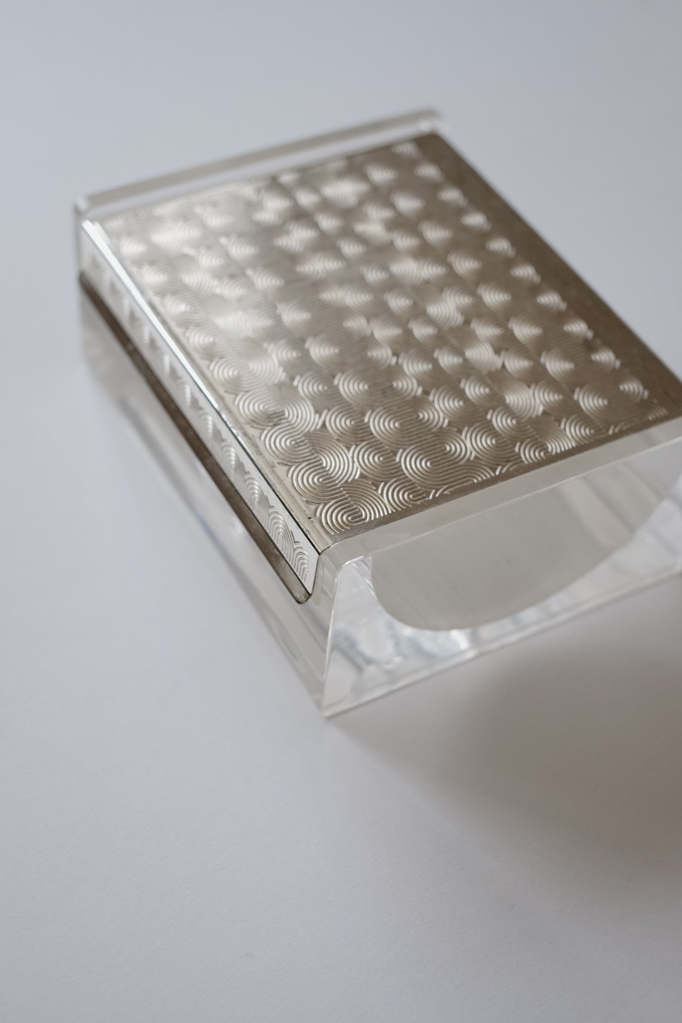 Mid-century Modern Jewelry Box — angled view of textured silver lid