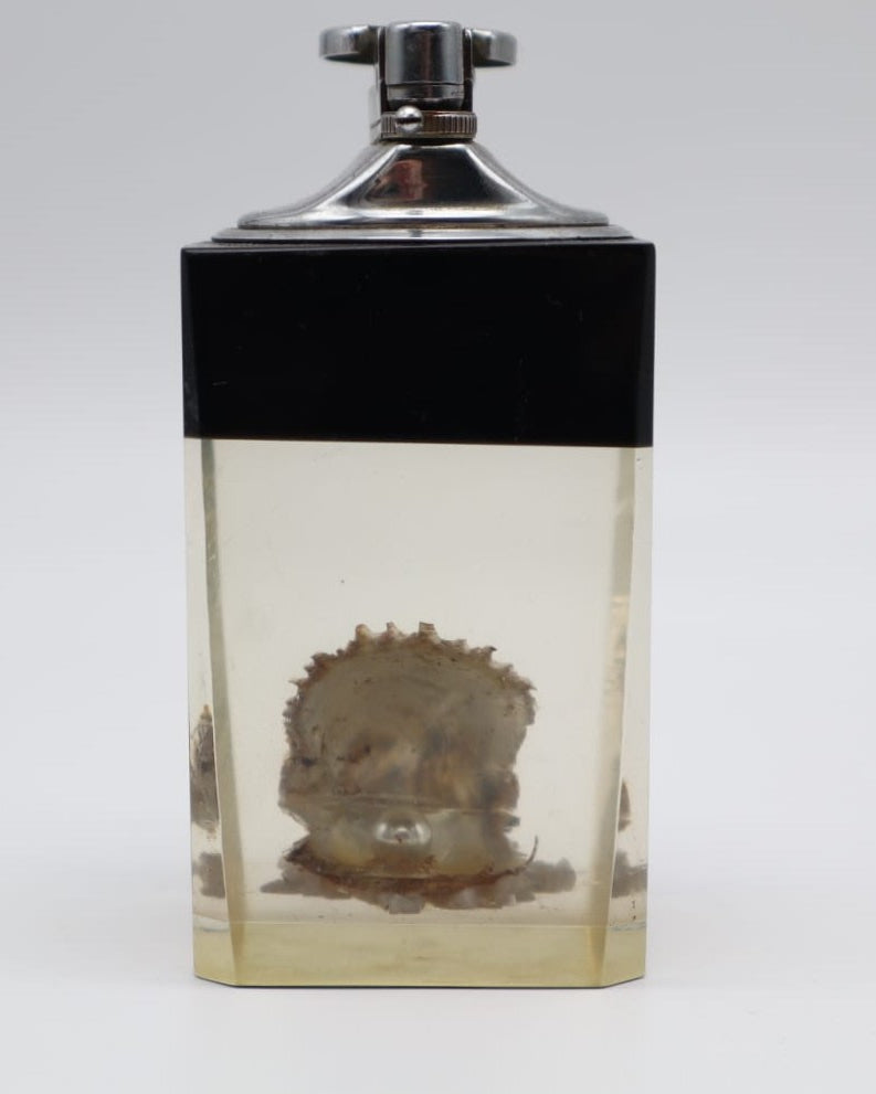 1970s Sculptural Lucite Table Lighter with Inset Oyster & Pearl — detail view