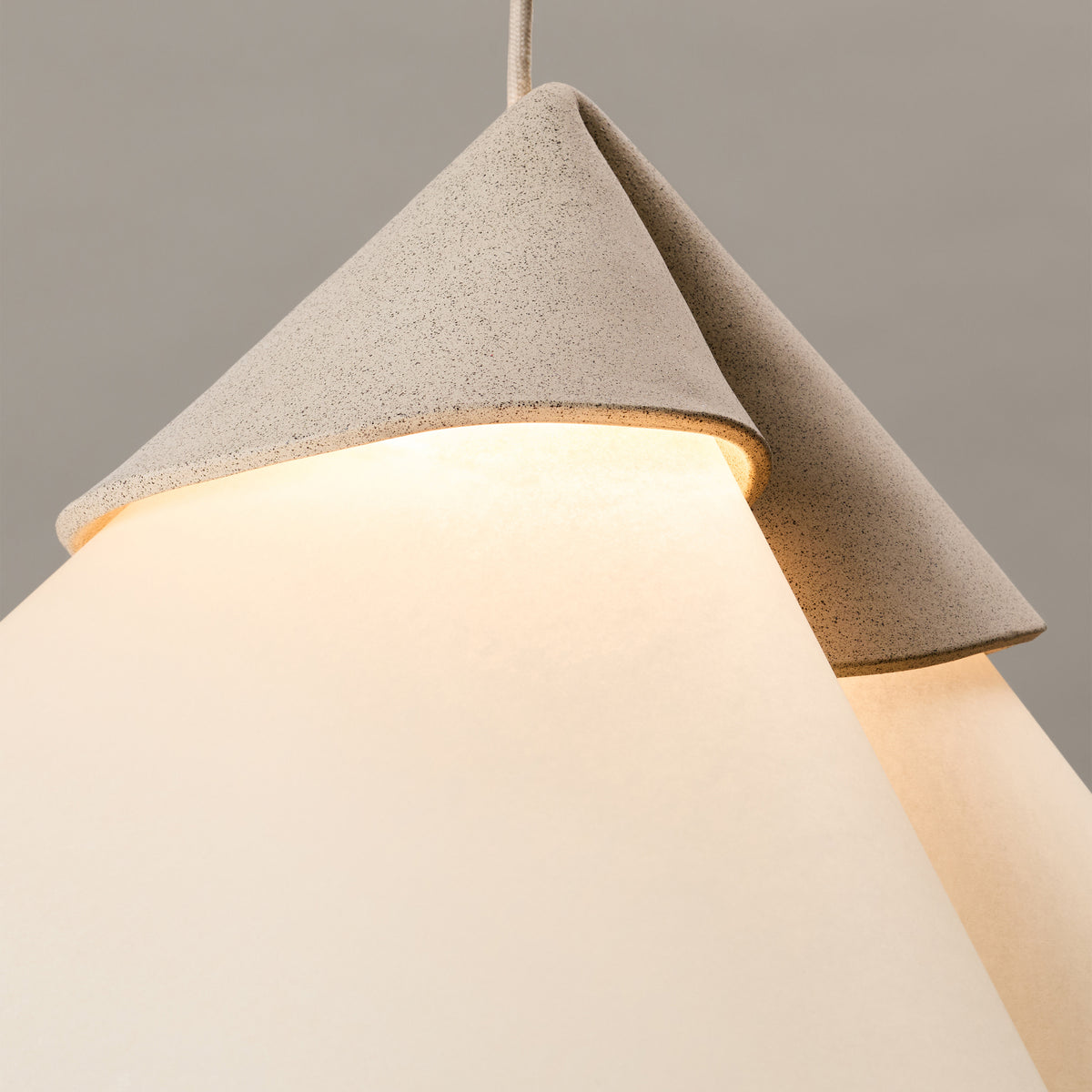 Shayd XL Pendant, Sand — close-up