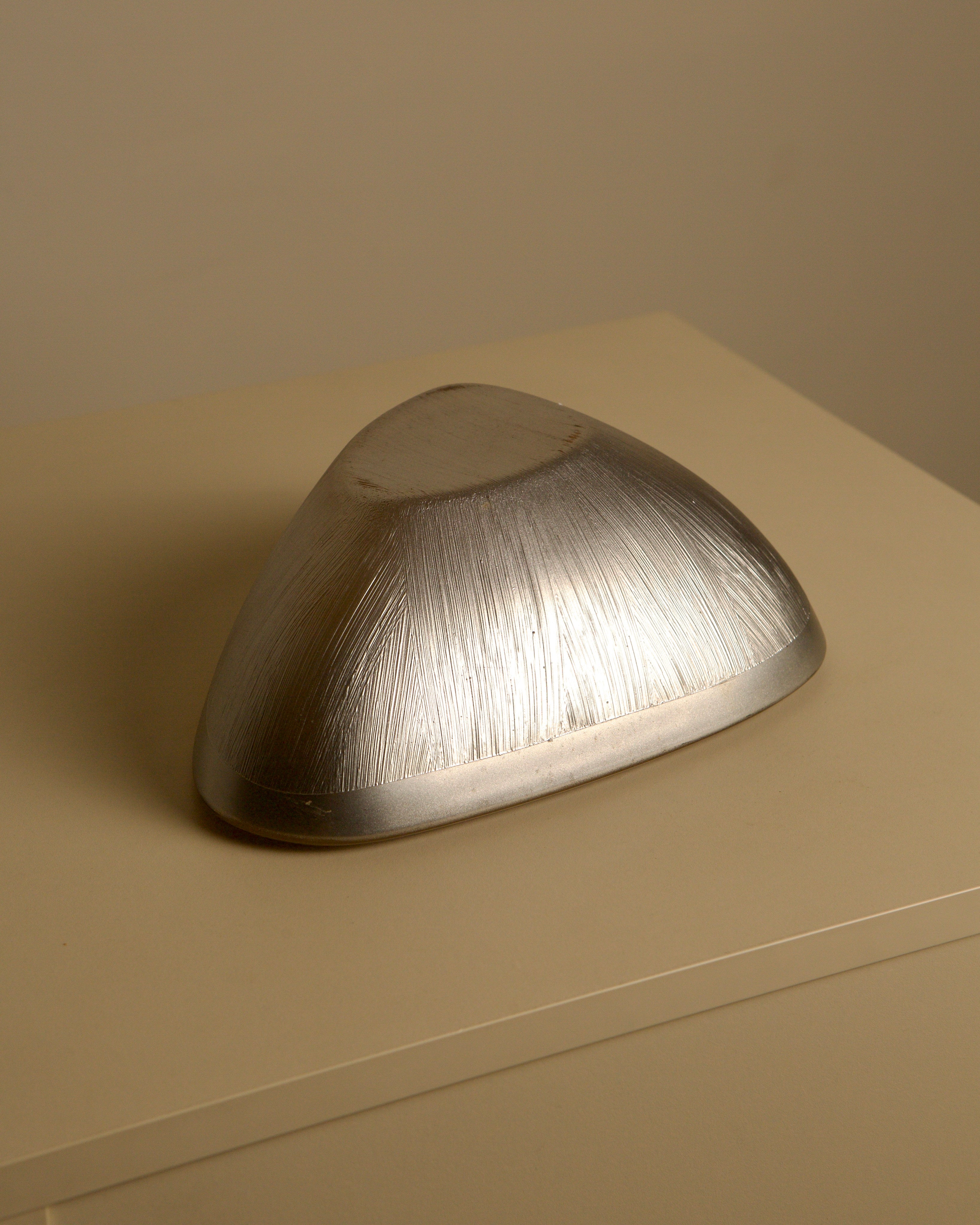 Large 80s Italian Brandani valet tray — close-up