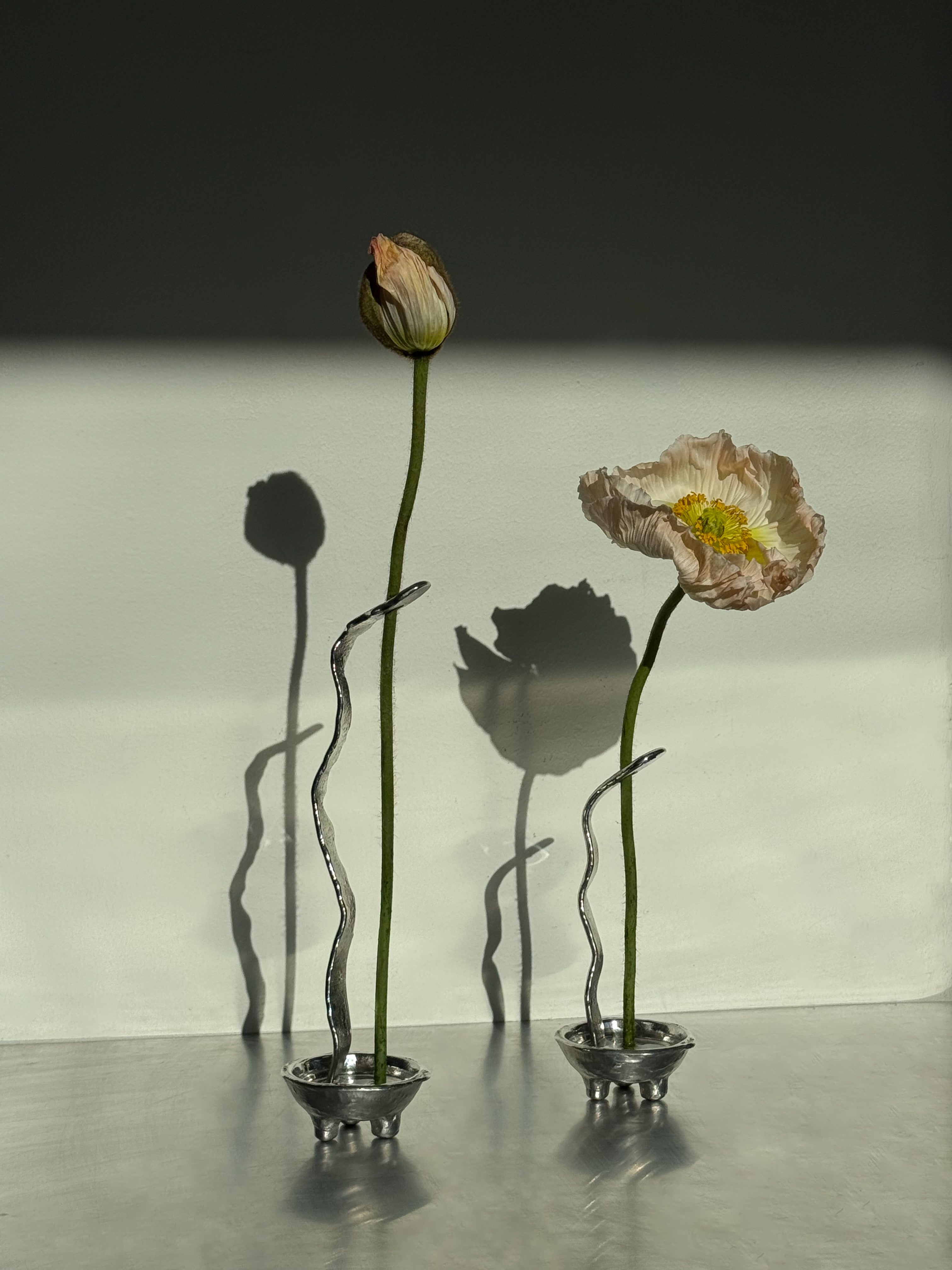 Favorite vase — Set 09 — alternate view