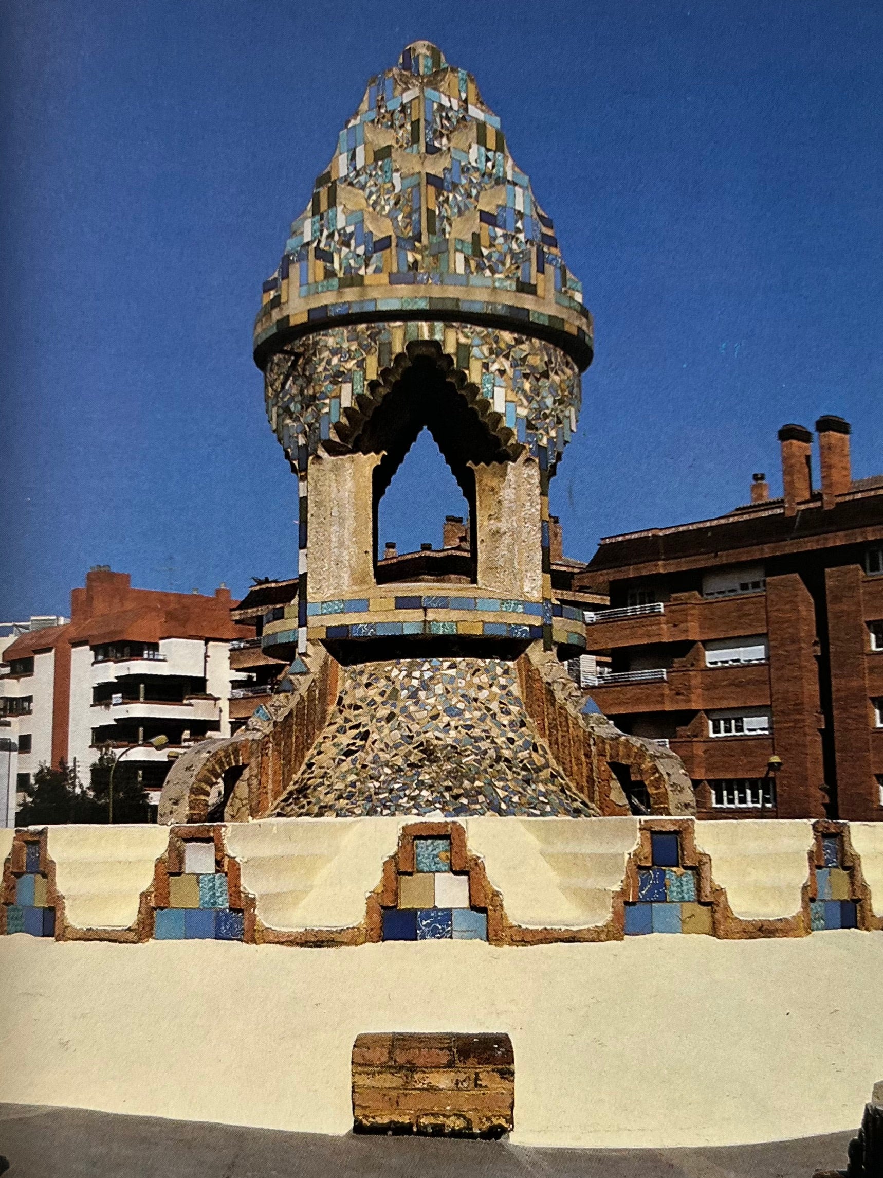 Antoni Gaudi by Reiner Zerbst, 1991 - Vintage Art Book — view 10