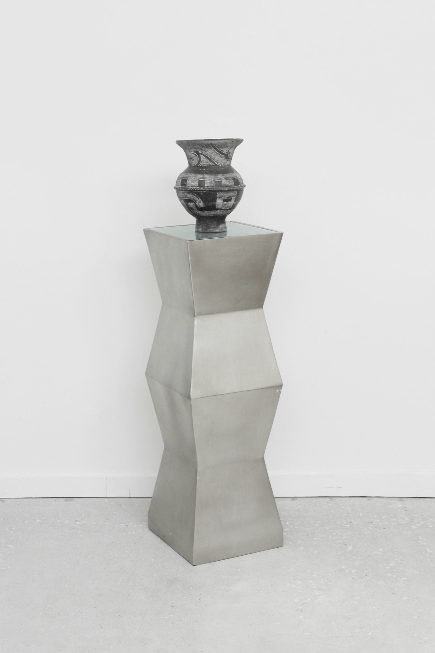 Geometric Pedestal Floor Lamp by Villa | The Oblist