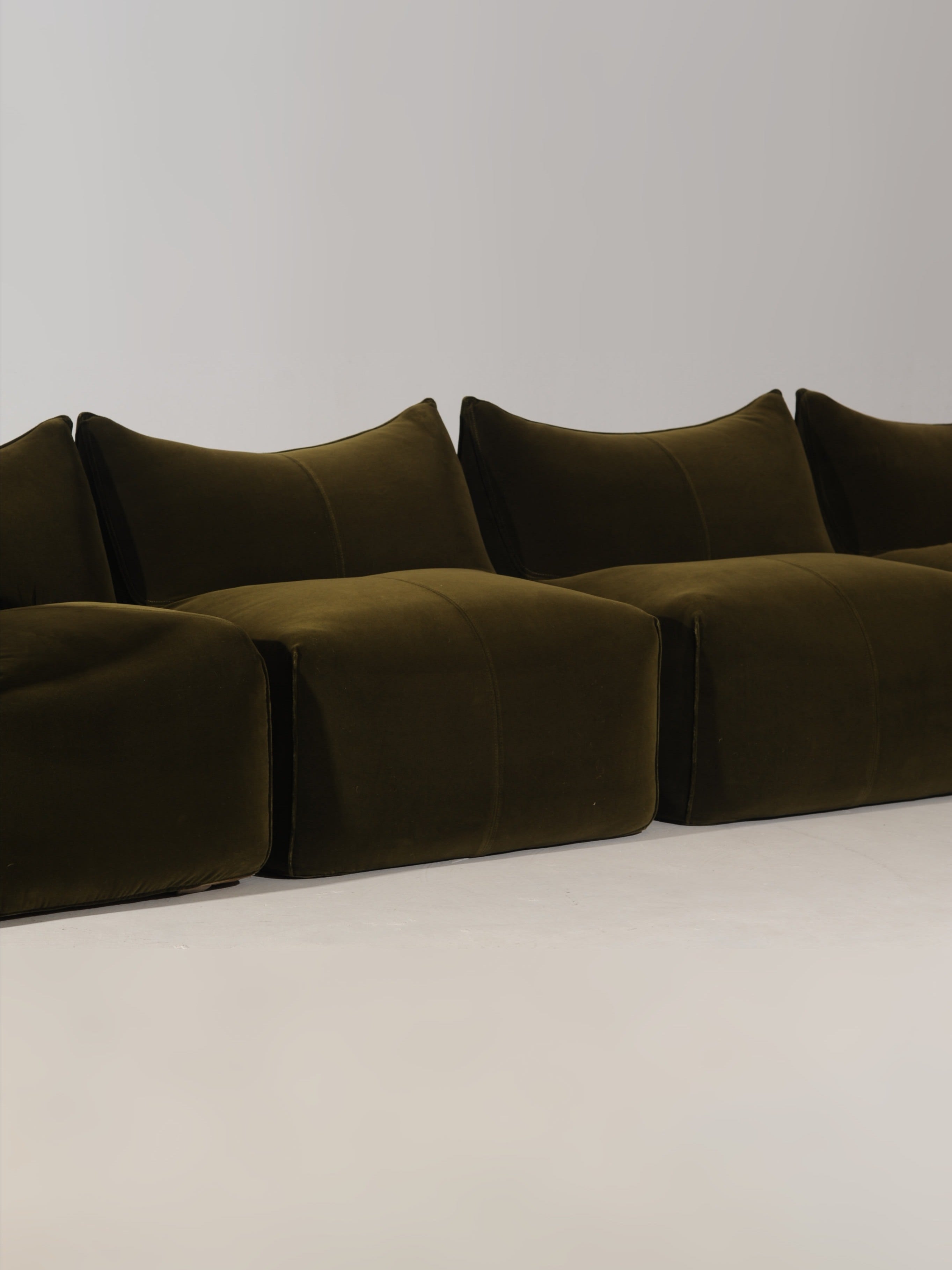 Rare Le Bambole Sectional Sofa by Mario Bellini, Italy 1971 — close-up