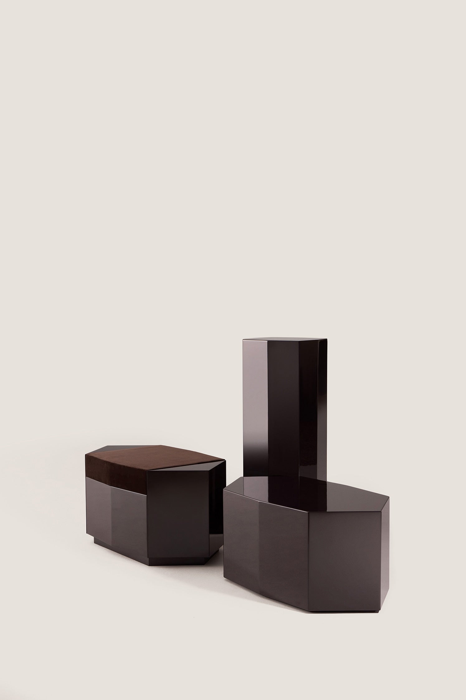 'Ame II' Lacquer Pedestal — view 10