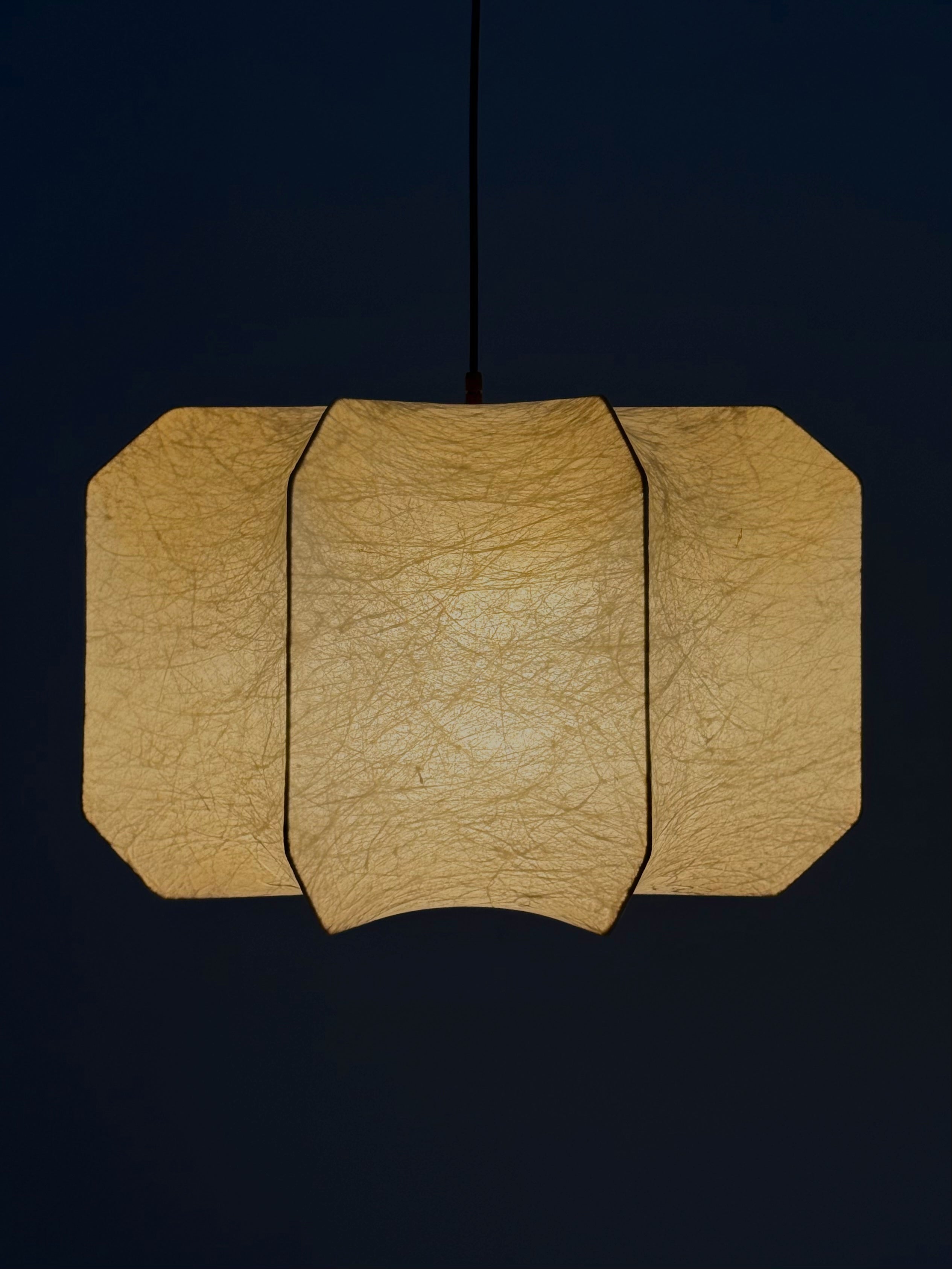 Achille & Pier Giacomo Castiglioni Cocoon lamp — alternate view