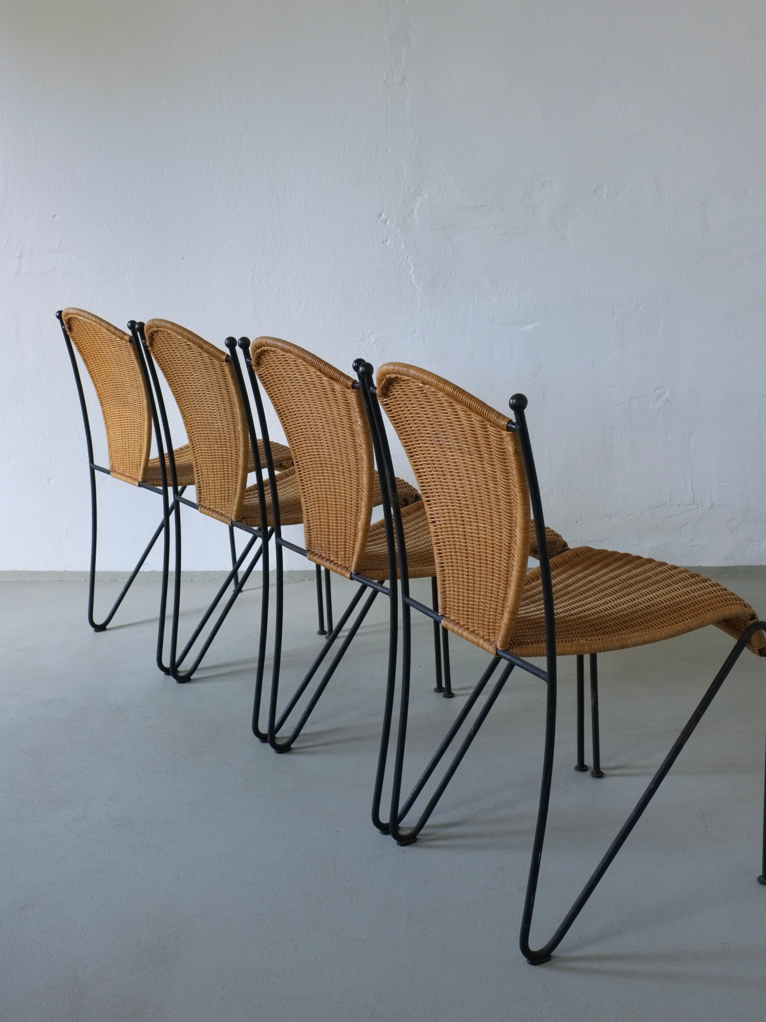 4 chaises en osier et fer de Frederick Weinberg, années 1960