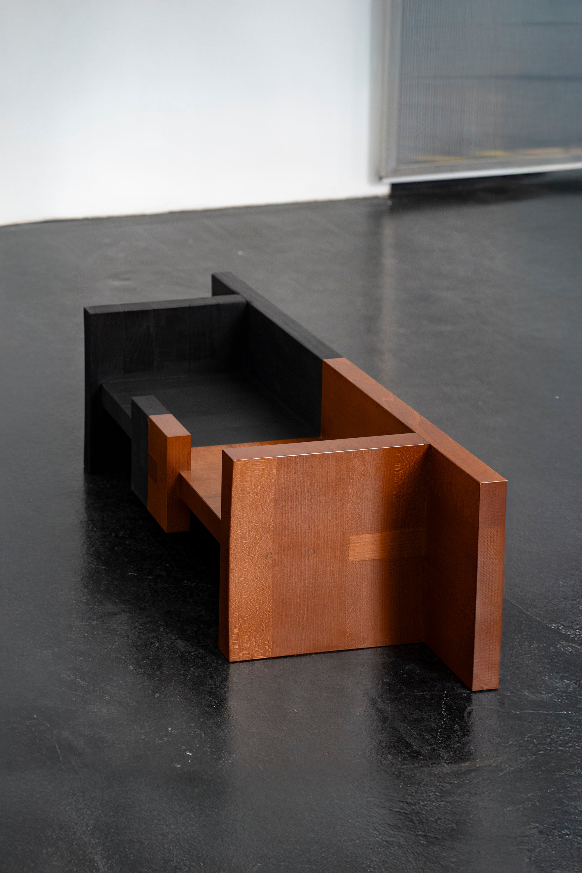 Tabouret en bois de hêtre flambé et teinté | DN_S2510