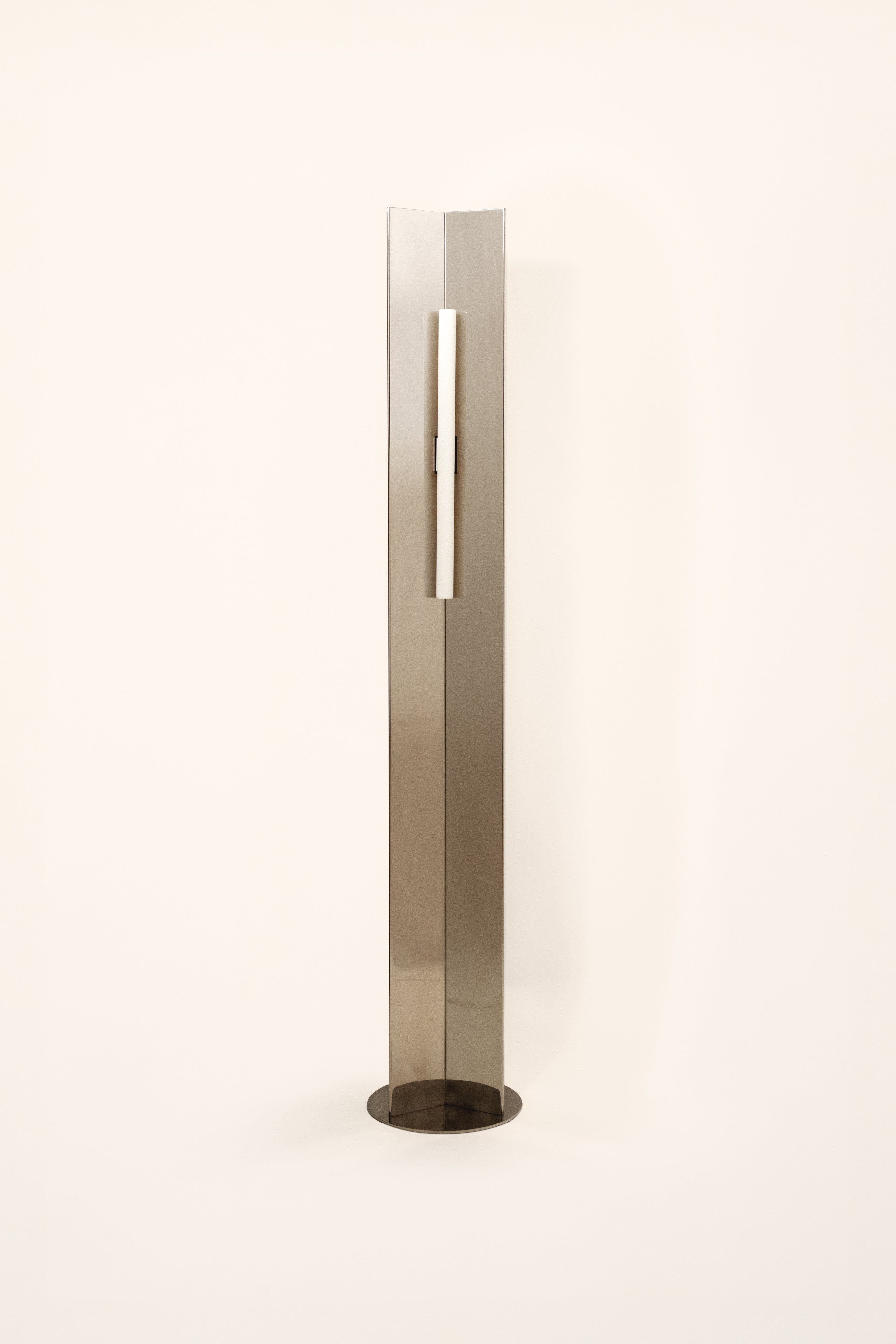 'Arrow 158' Floor Lamp — alternate view