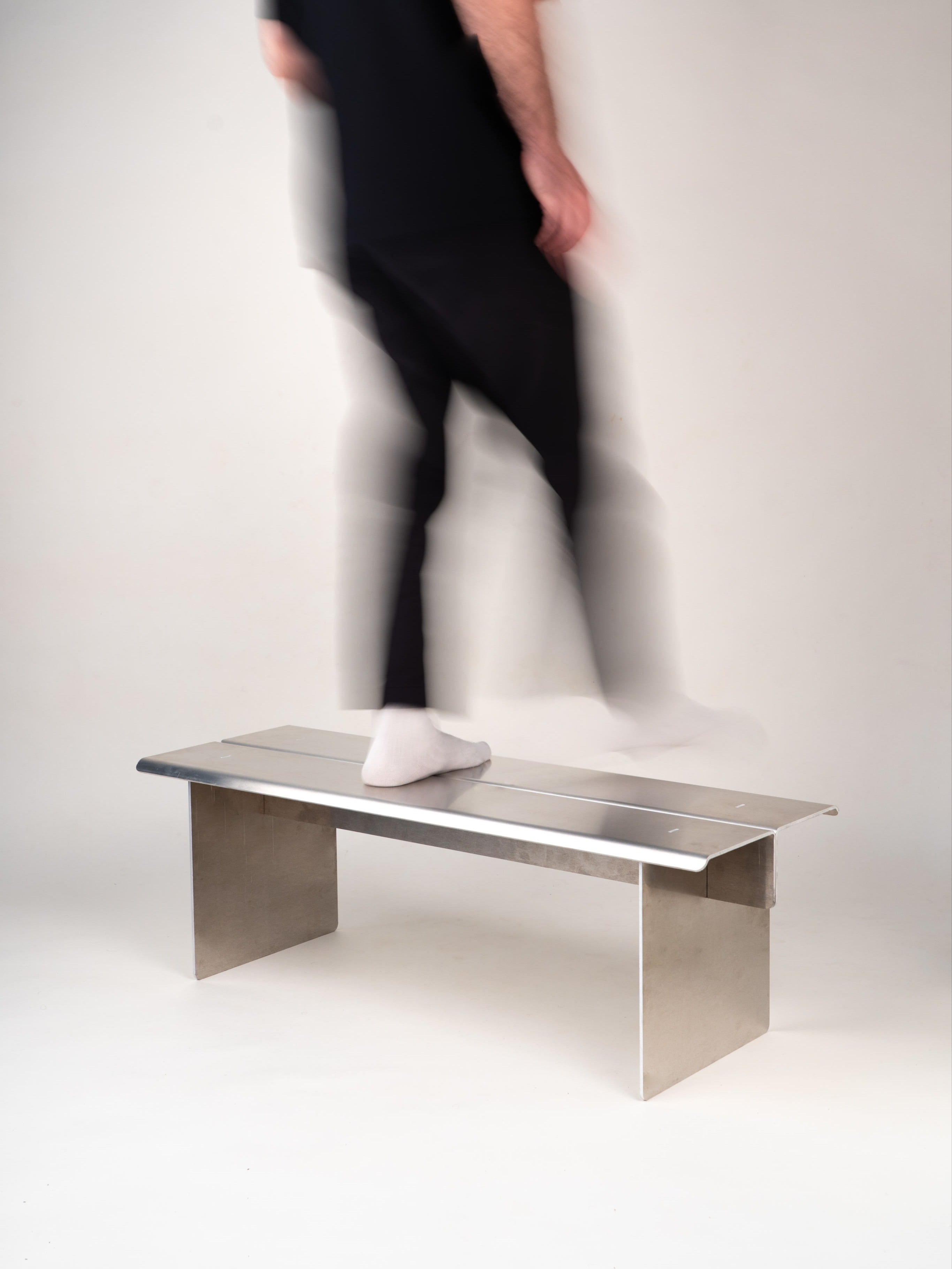 "Pleg Bench" Aluminium — detail view