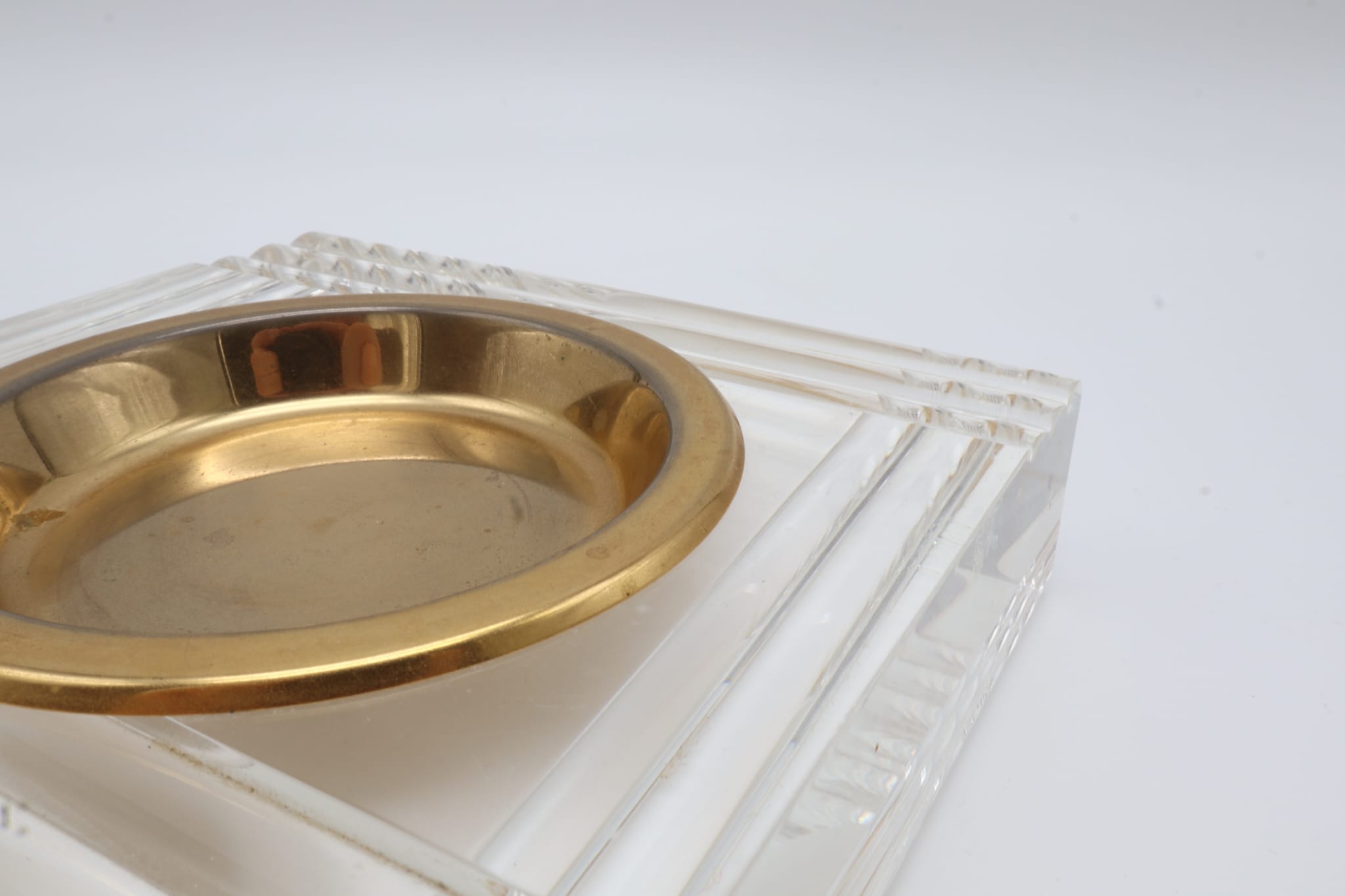 1970s Italian Lucite & Brass Geometric Vide-Poche / ashtray — side angle