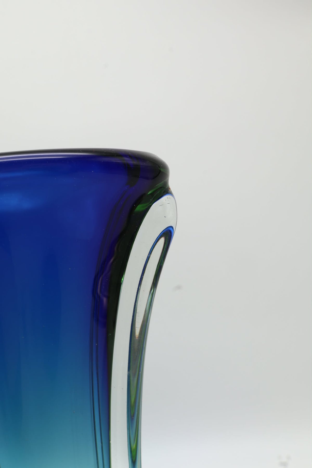 Vintage Murano Sommerso Art Glass Vase – Italy, 1960s — lifestyle setting