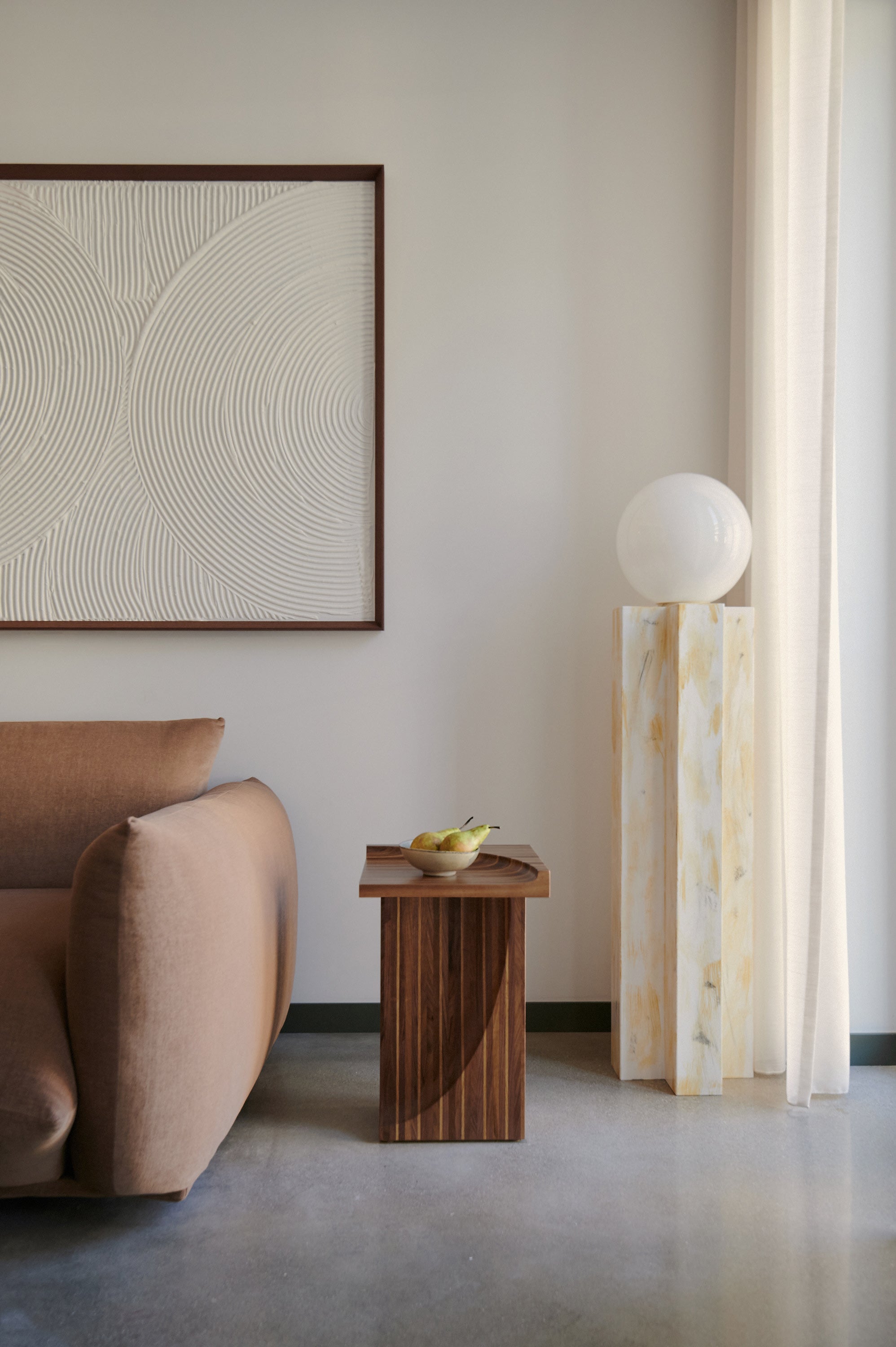 Trama Side Table in Wood and Oak — side angle