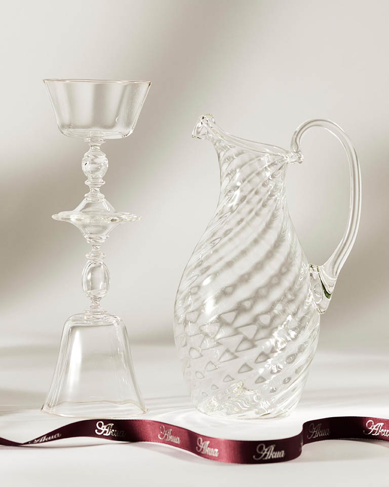 Alban Jug Swirl — close-up