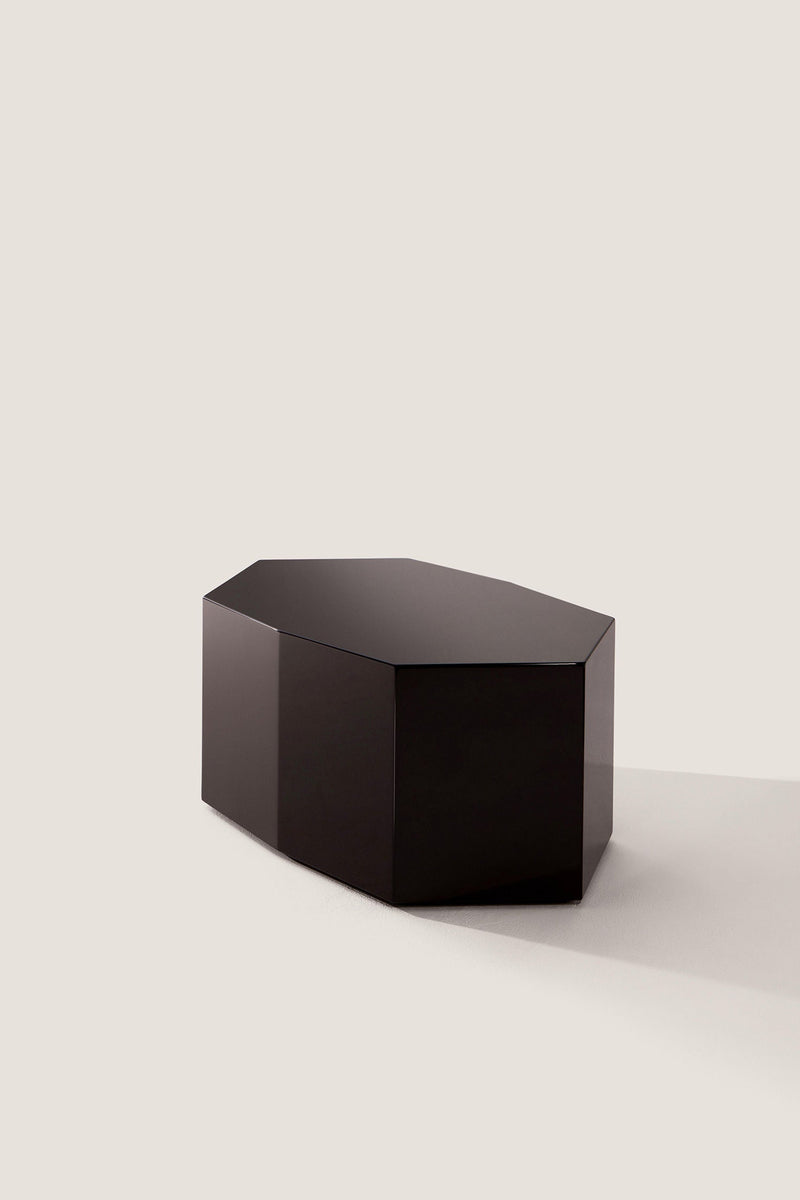 Ame III' Lacquer Coffee Table — close-up of glossy black surface